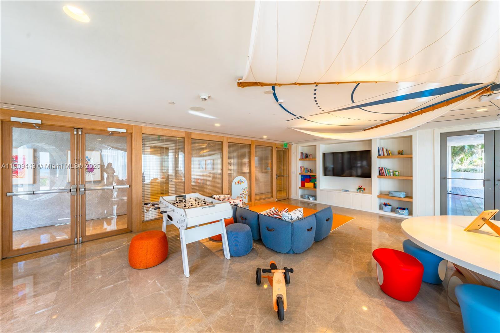 15701 Collins Ave #4303, Sunny Isles Beach FL 33160