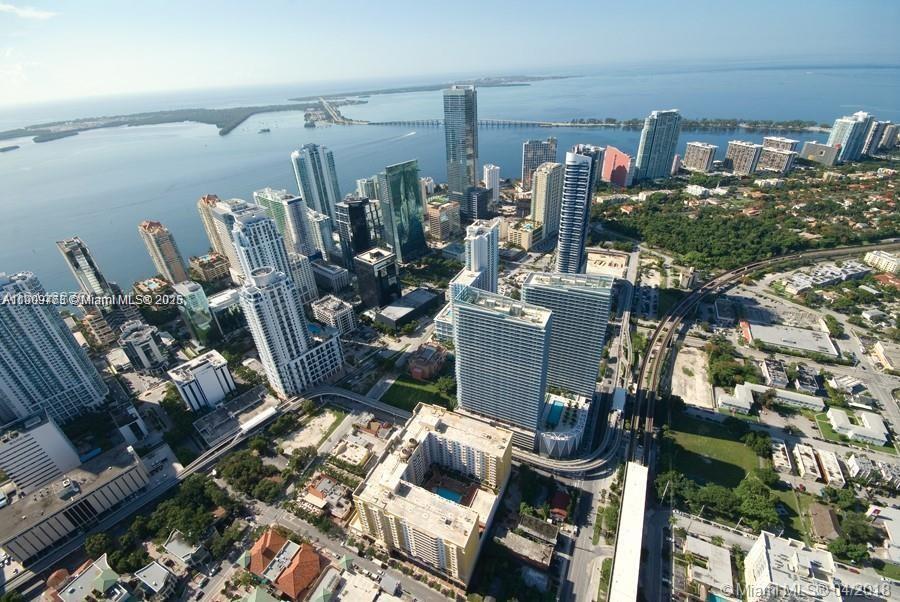 79 SW 12 #2811, Miami FL 33130