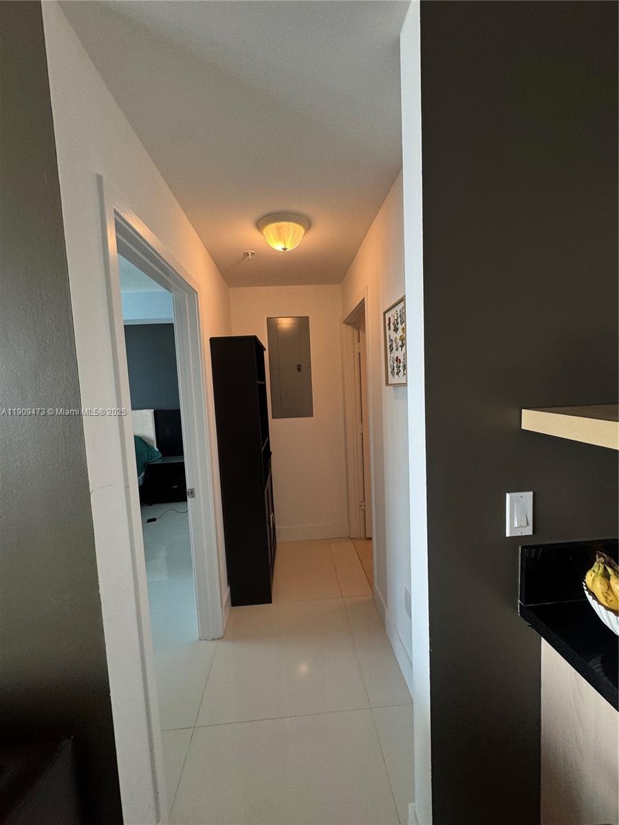79 SW 12 #2811, Miami FL 33130