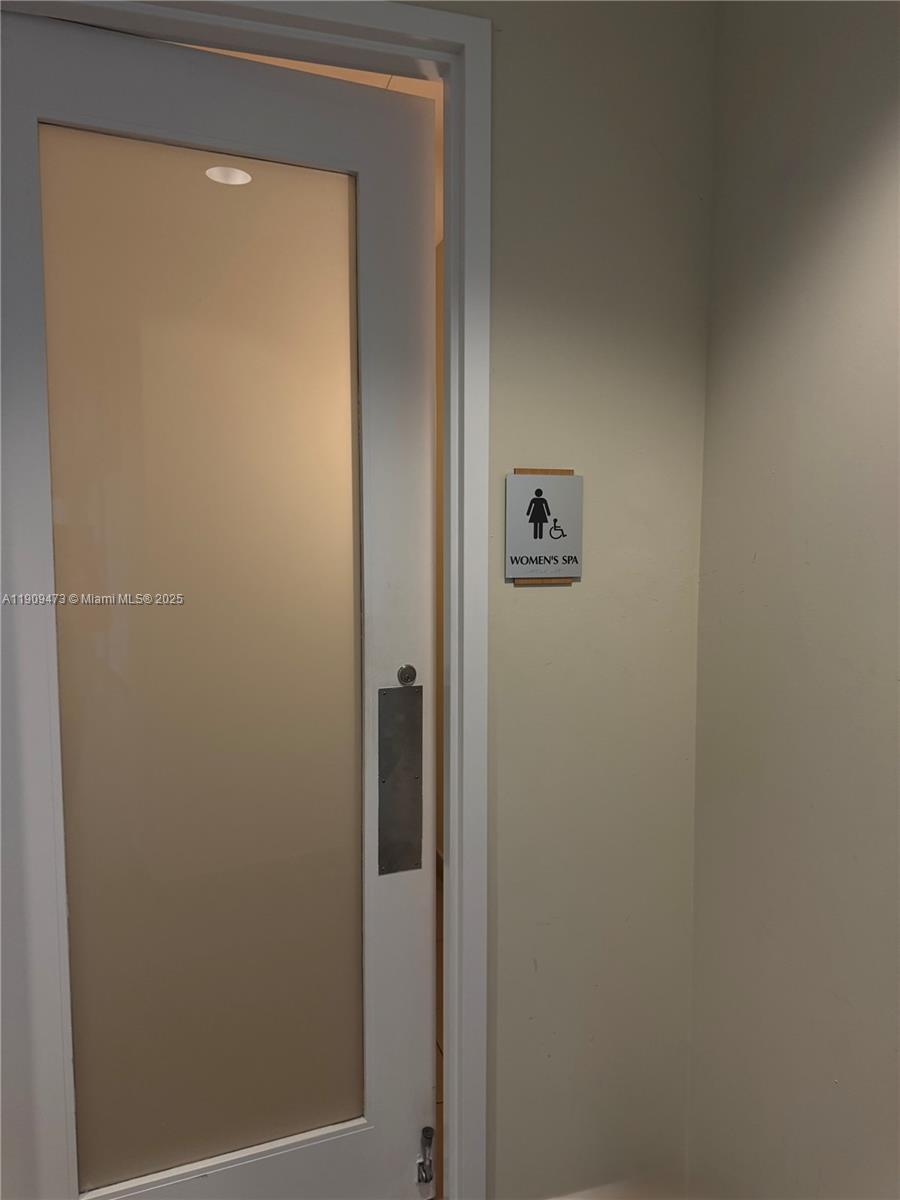 79 SW 12 #2811, Miami FL 33130
