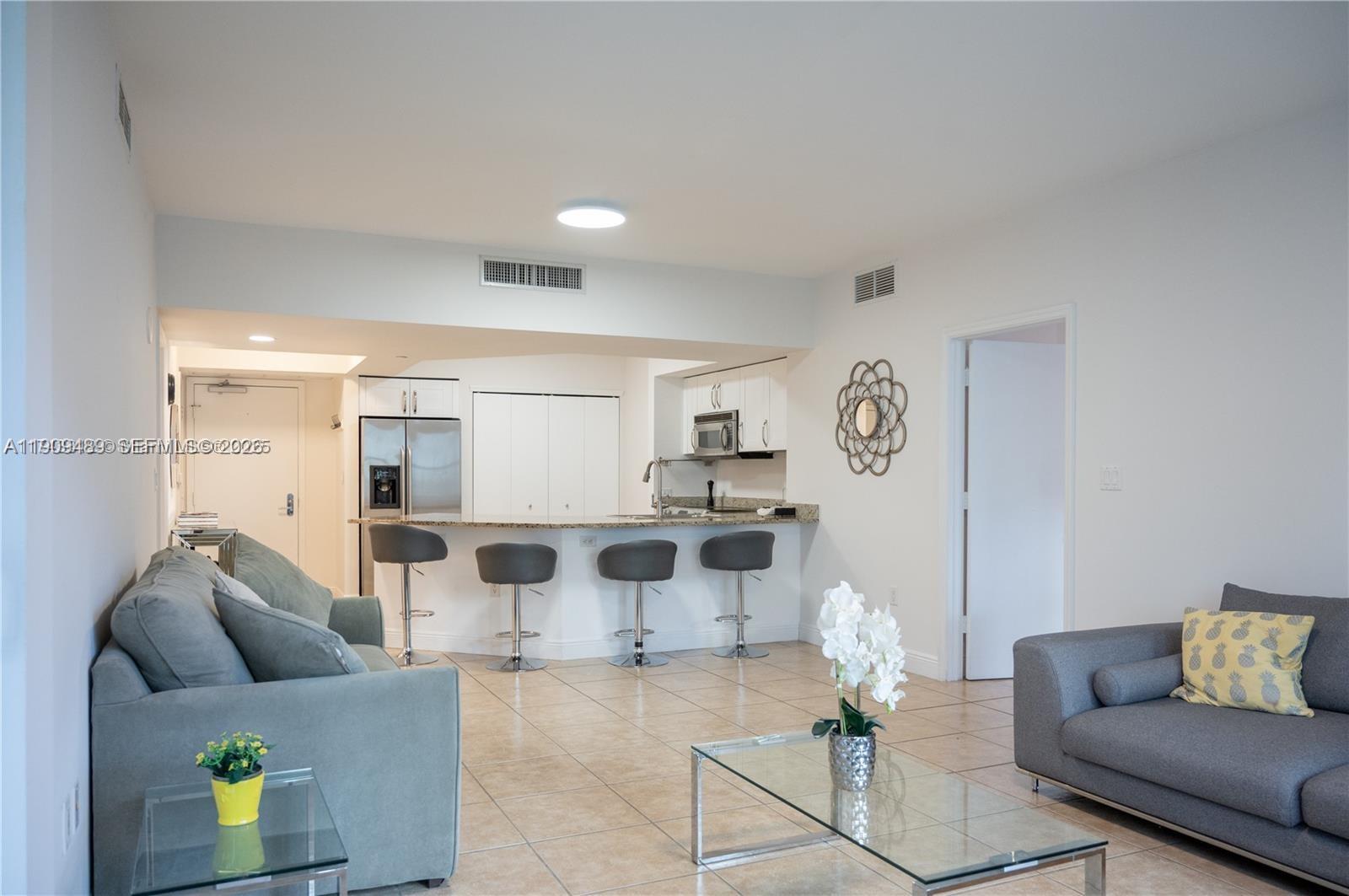 19900 E Country Club Dr #318, Aventura FL 33180