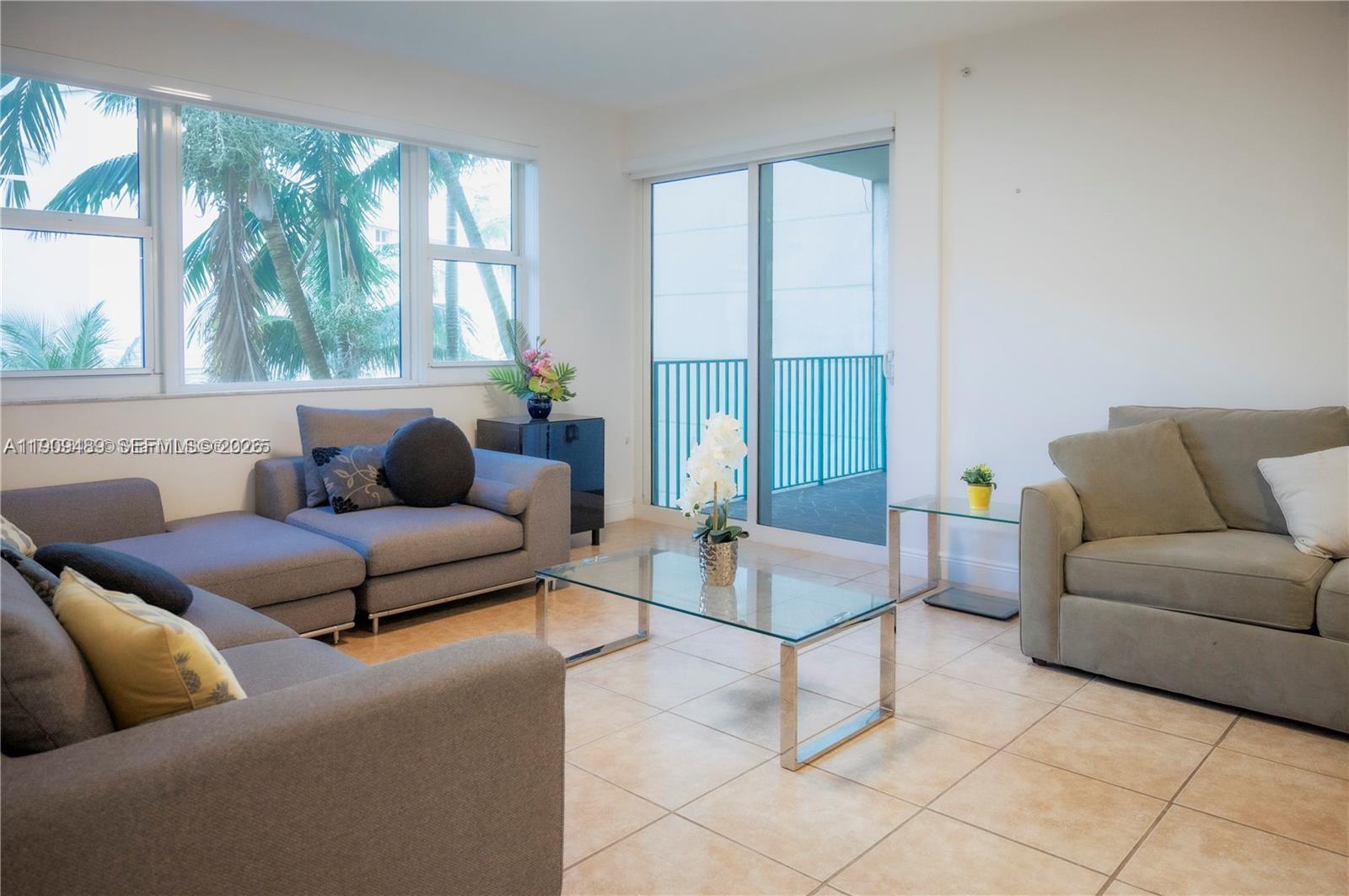 19900 E Country Club Dr #318, Aventura FL 33180