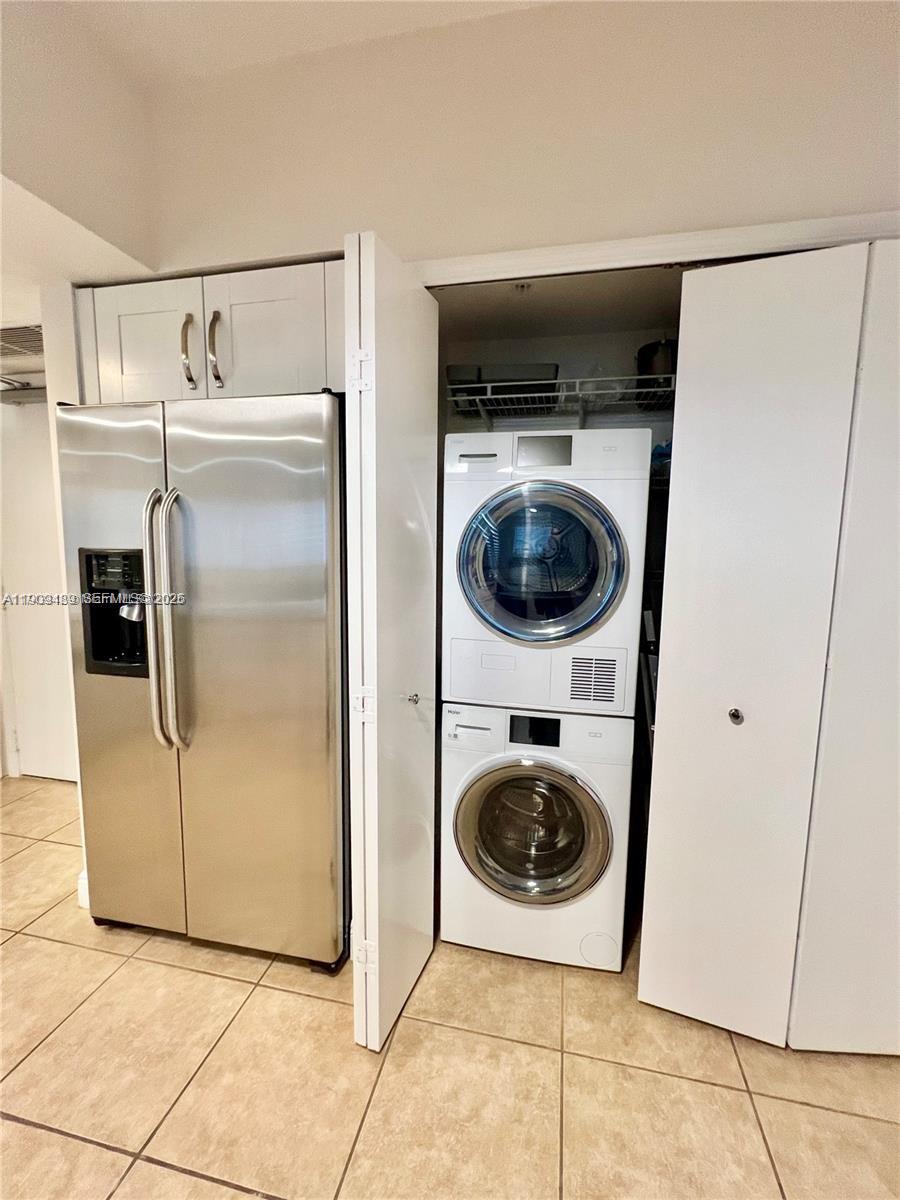 19900 E Country Club Dr #318, Aventura FL 33180