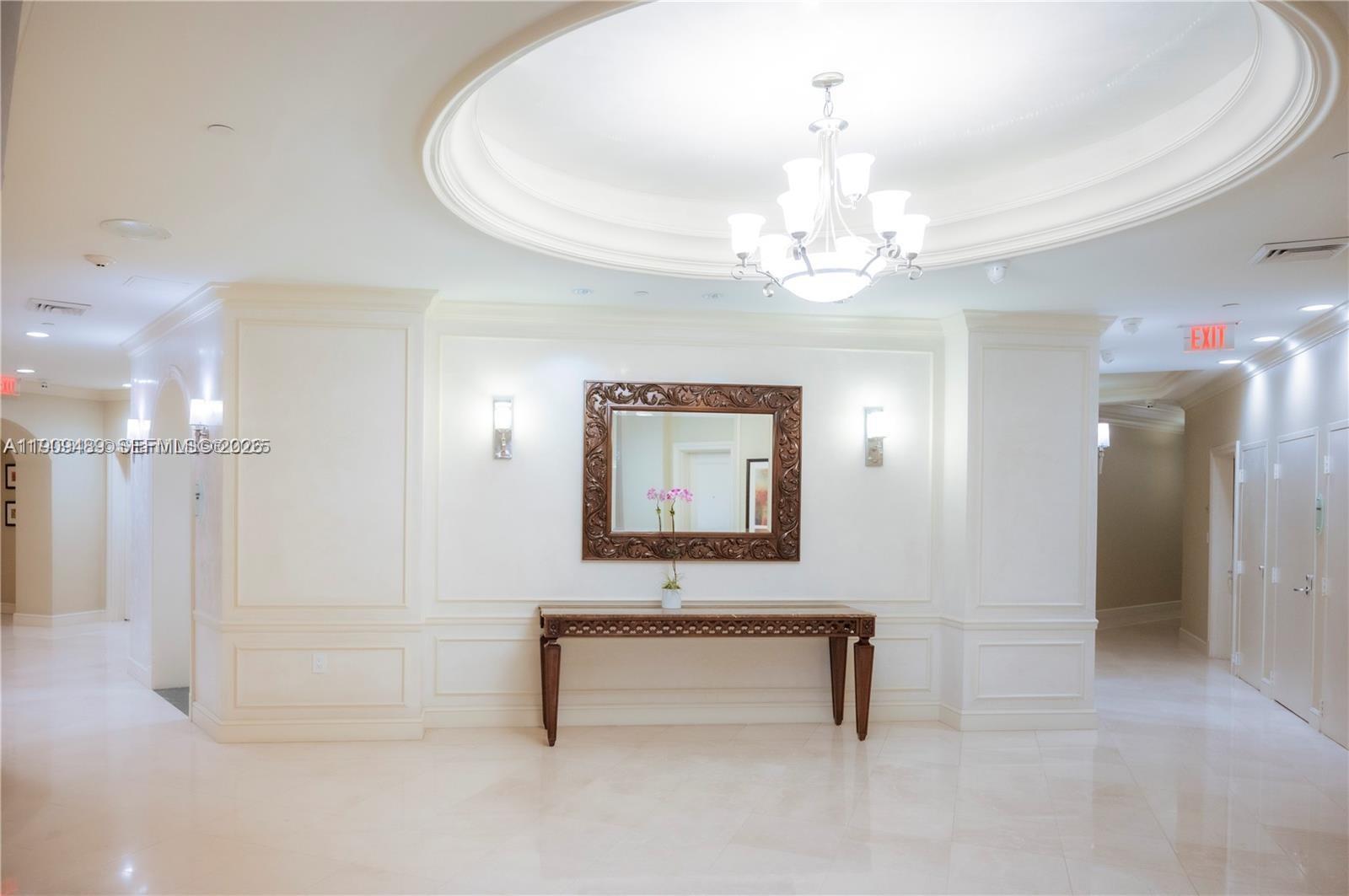 19900 E Country Club Dr #318, Aventura FL 33180