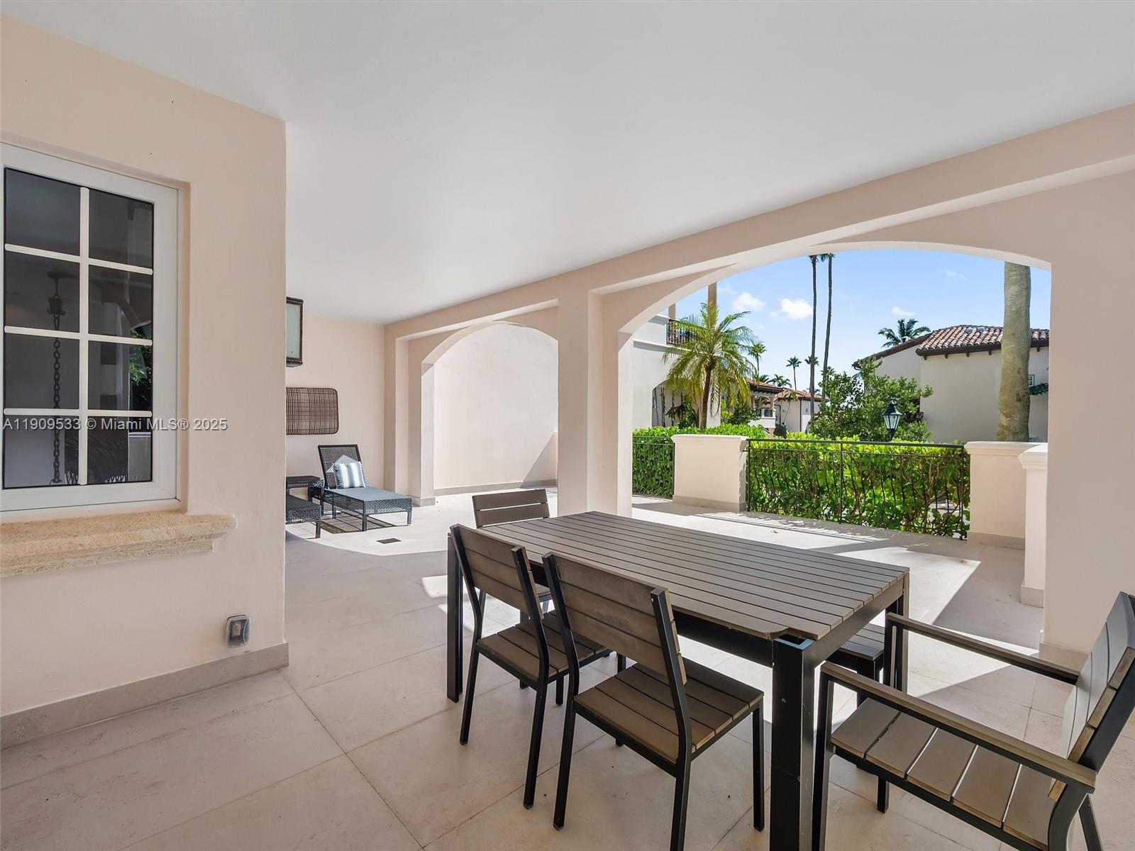 19116 Fisher Island Dr #19116, Miami Beach FL 33109