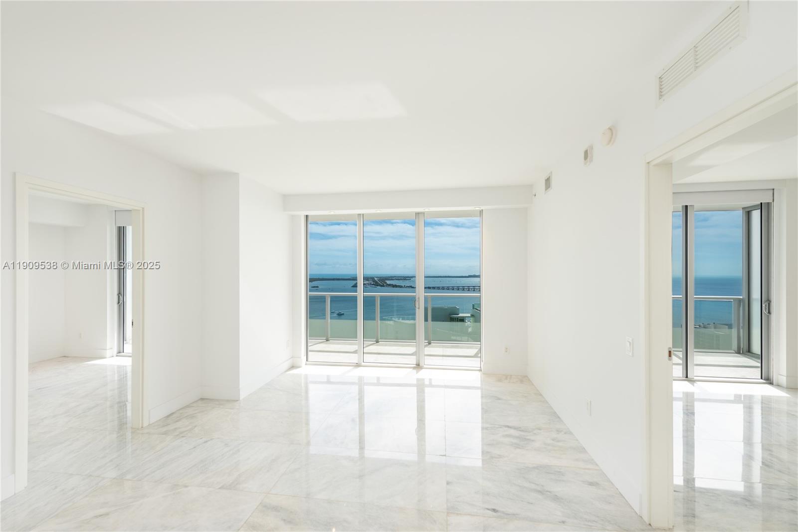 1300 Brickell Bay Dr #3203, Miami FL 33131