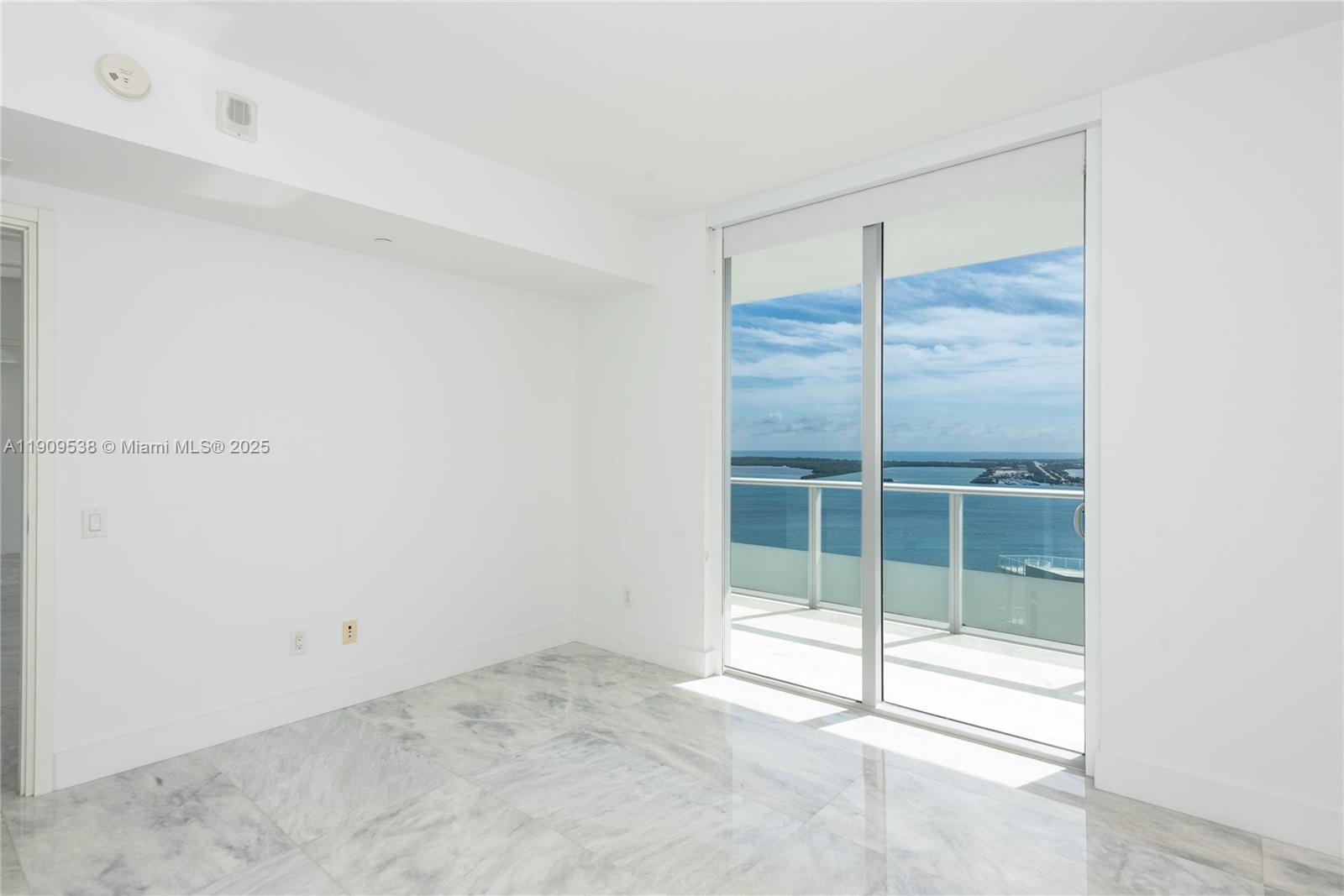 1300 Brickell Bay Dr #3203, Miami FL 33131
