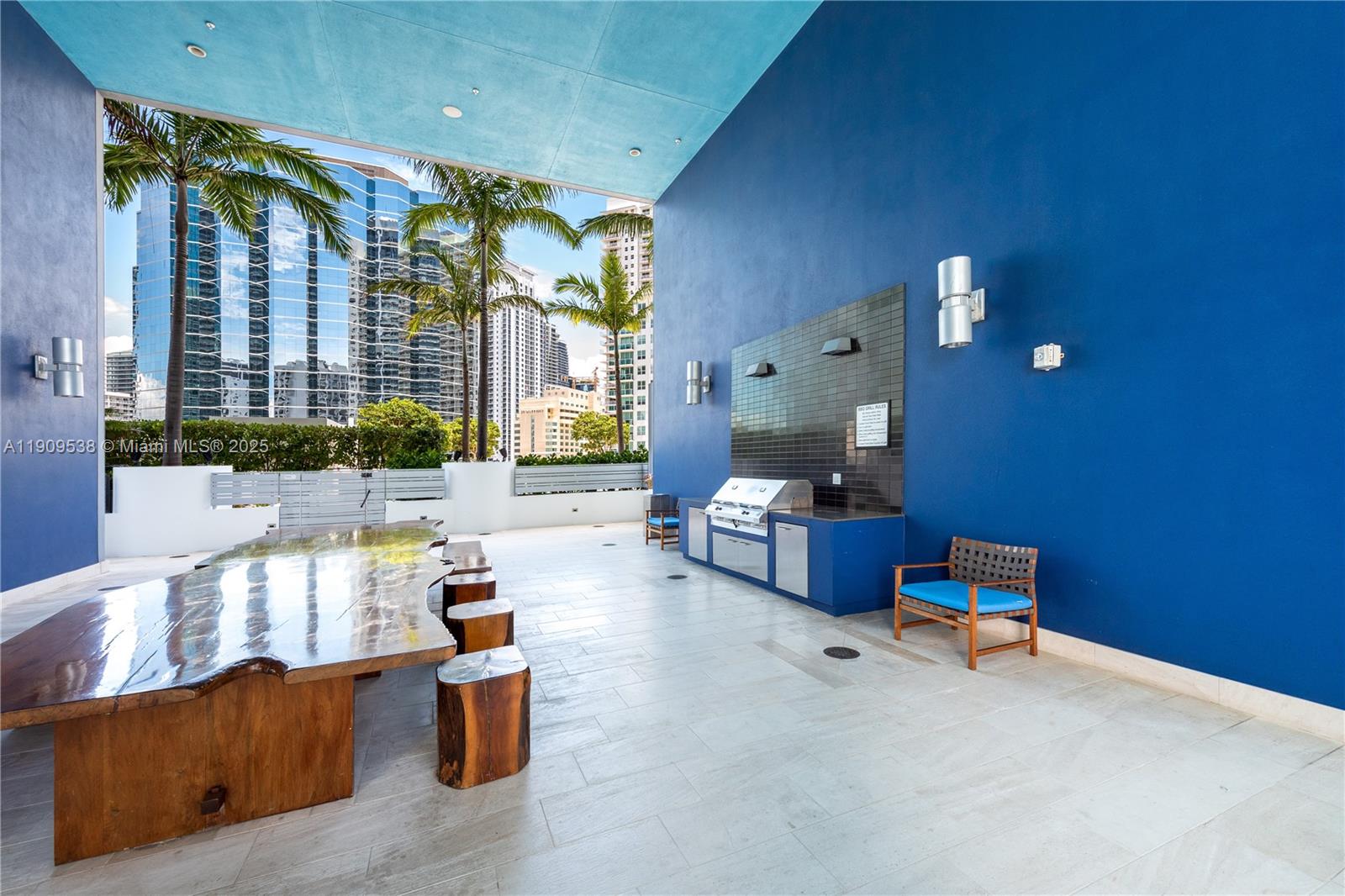 1300 Brickell Bay Dr #3203, Miami FL 33131