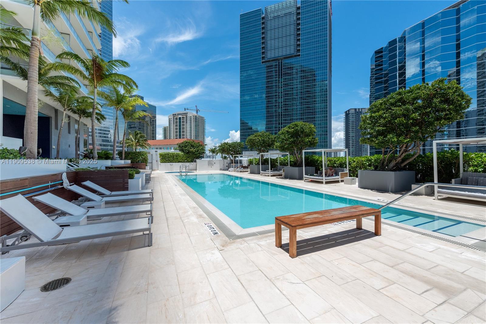 1300 Brickell Bay Dr #3203, Miami FL 33131