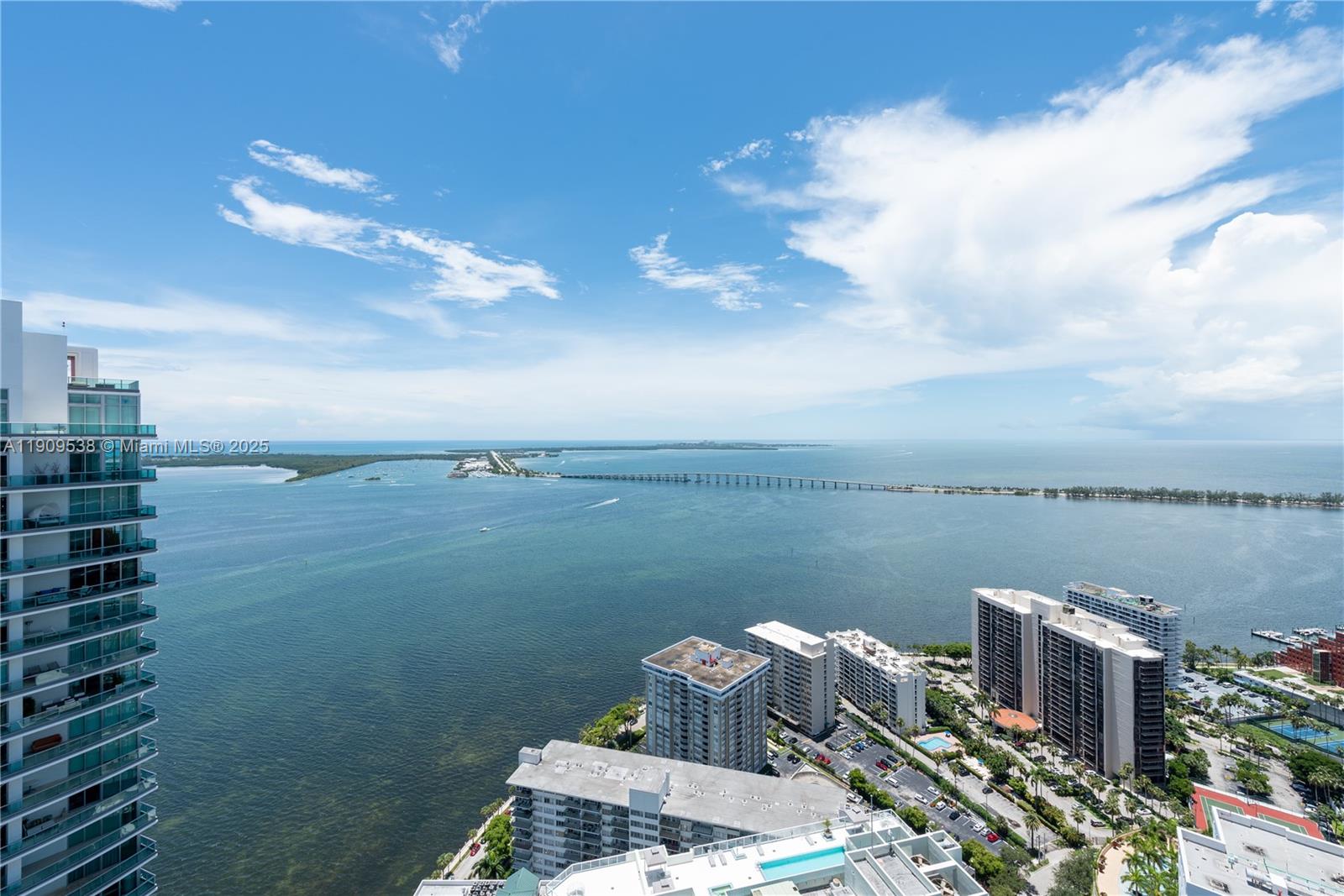 1300 Brickell Bay Dr #3203, Miami FL 33131