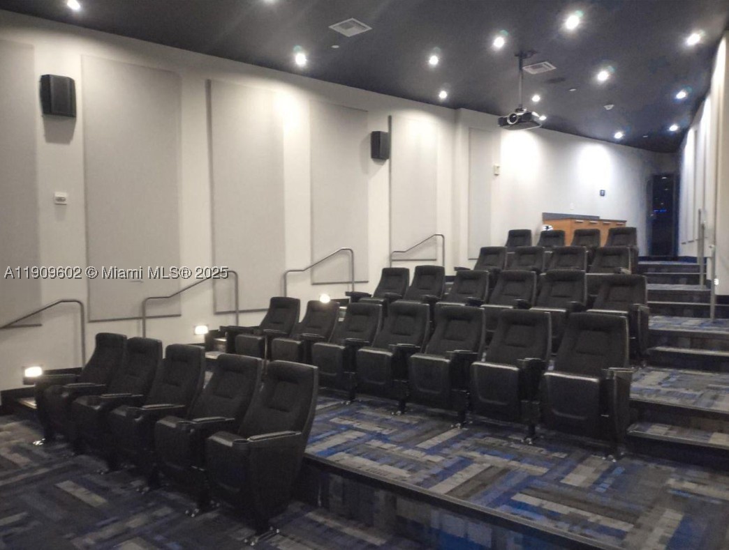 2950 NE 188th St #501, Aventura FL 33180