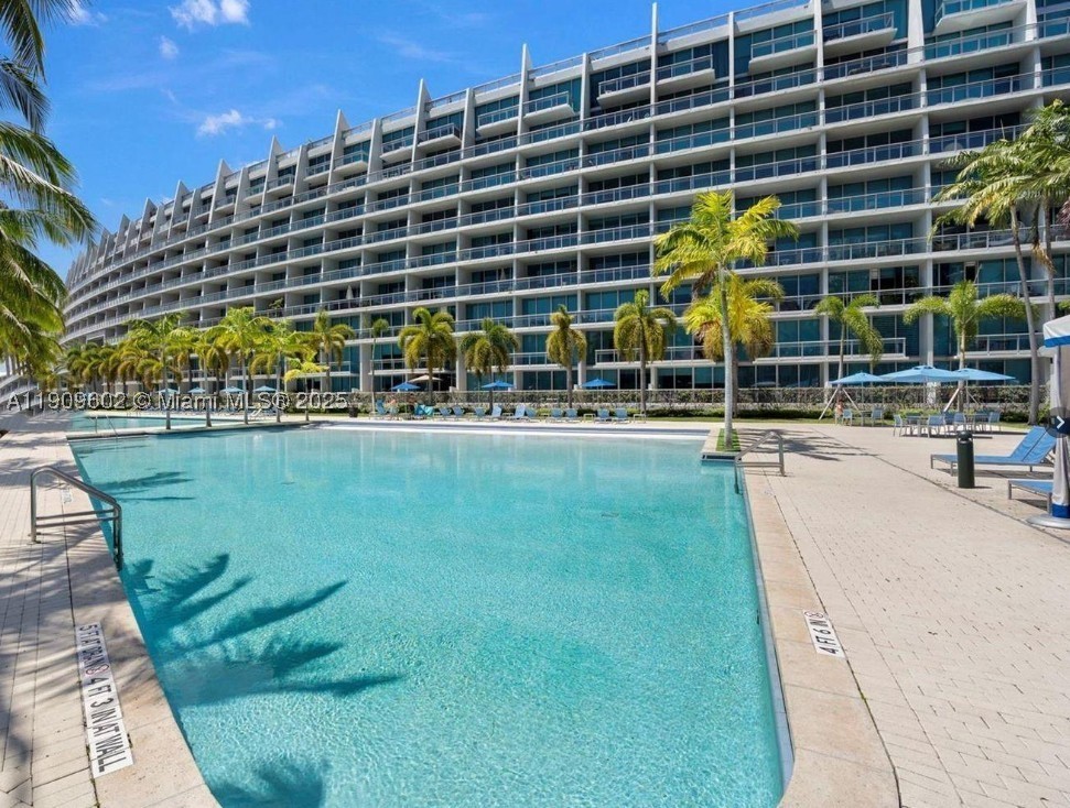 2950 NE 188th St #501, Aventura FL 33180