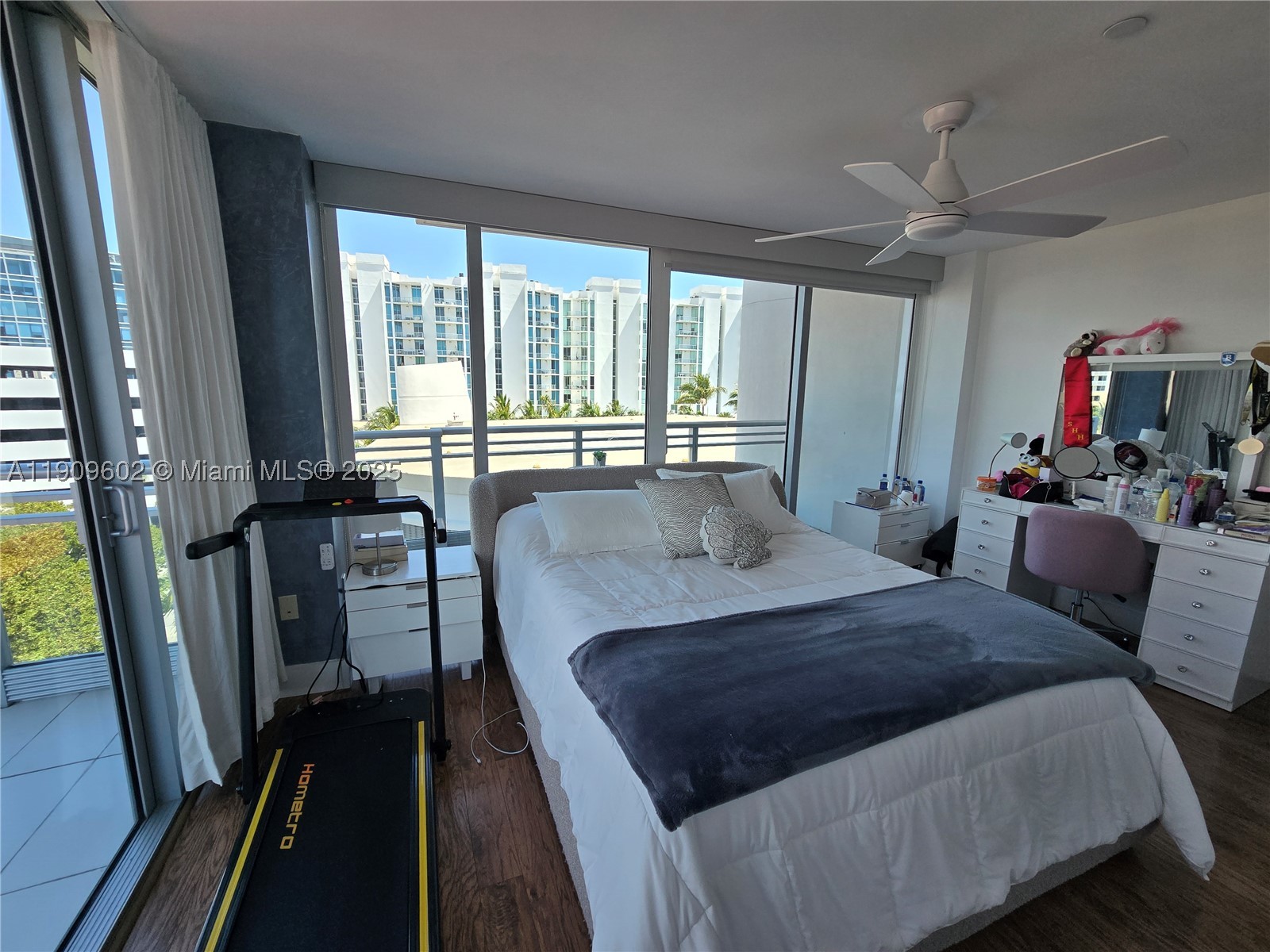 2950 NE 188th St #501, Aventura FL 33180