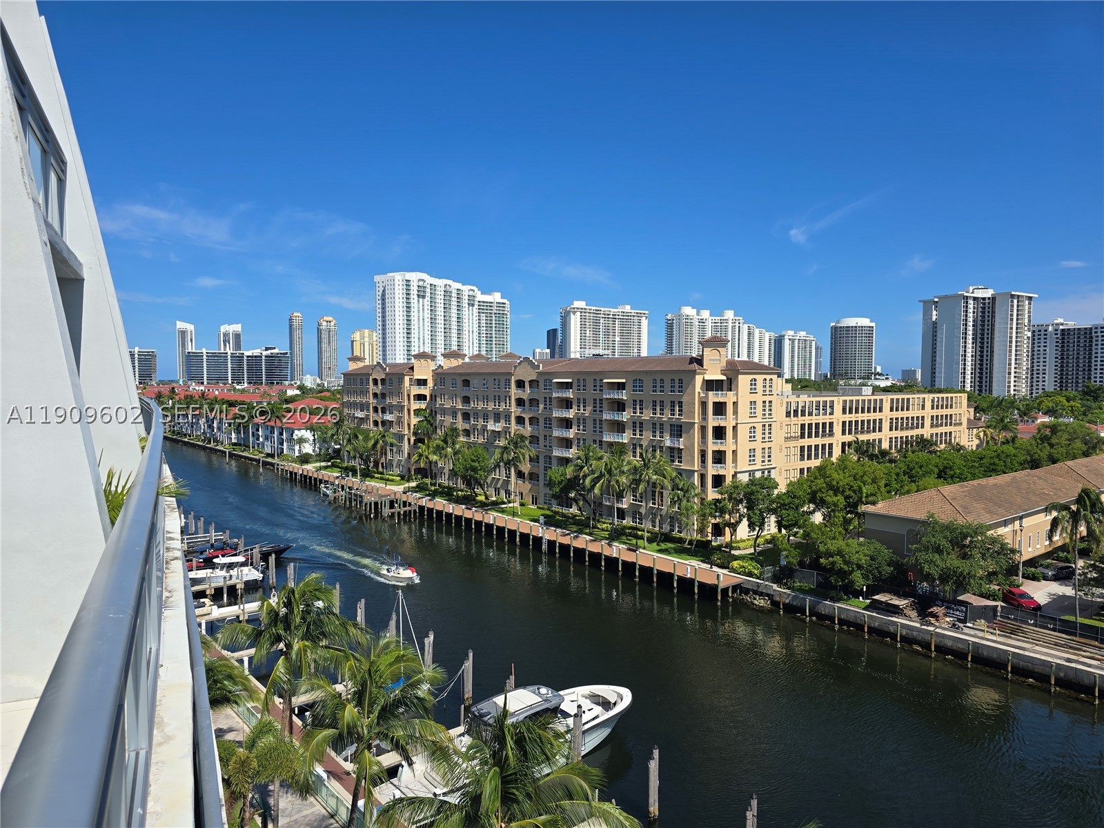 2950 NE 188th St #501, Aventura FL 33180