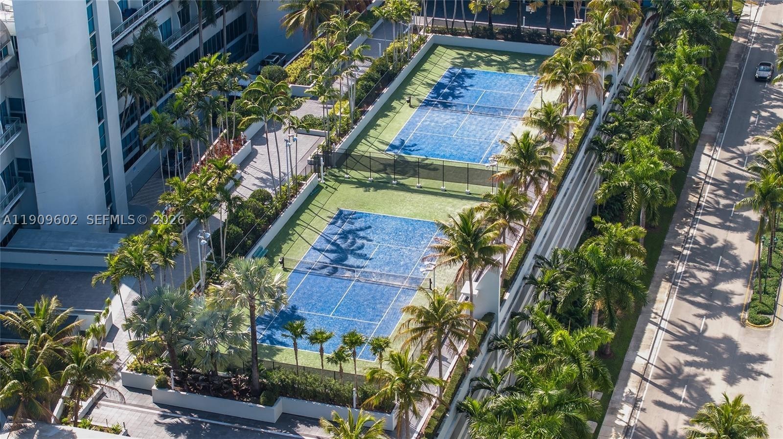 2950 NE 188th St #501, Aventura FL 33180