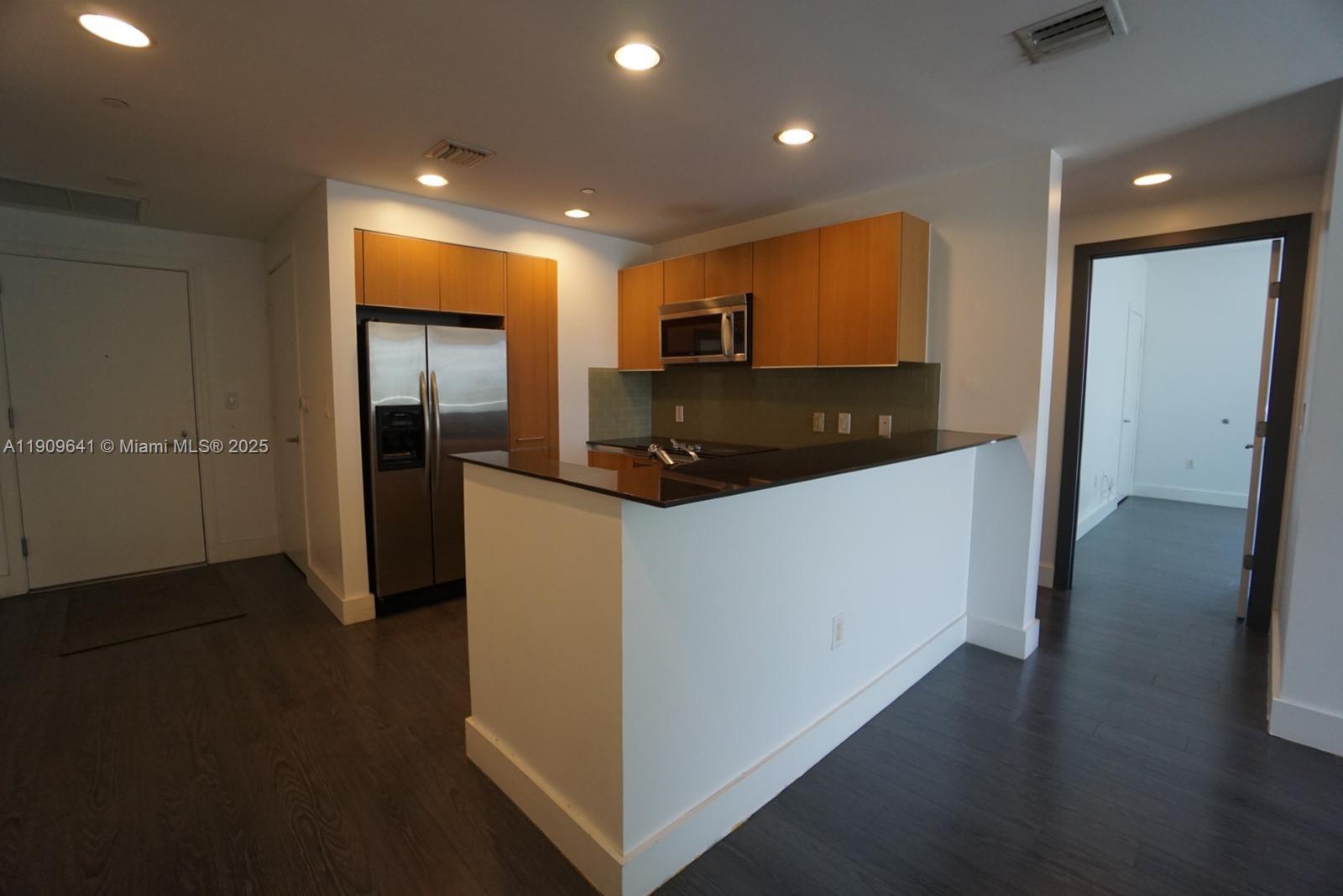 1060 Brickell Ave #1411, Miami FL 33131