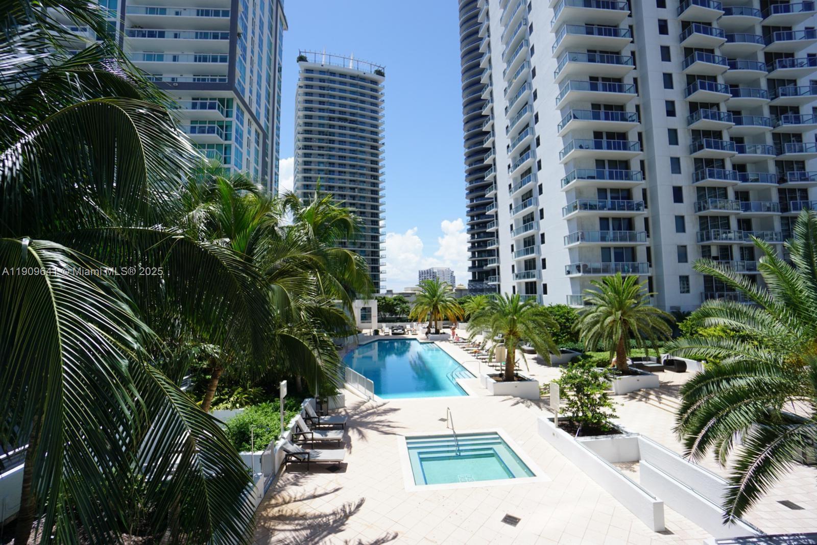 1060 Brickell Ave #1411, Miami FL 33131