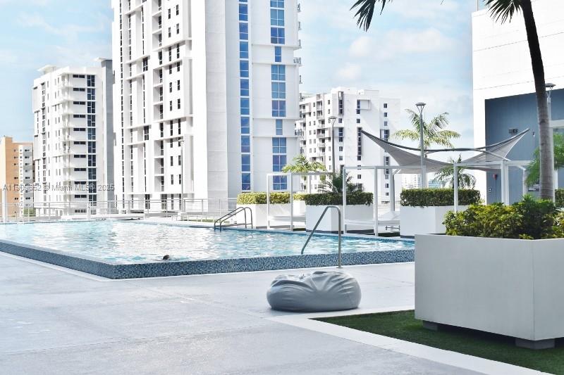 690 SW 1st Ct #2325, Miami FL 33130