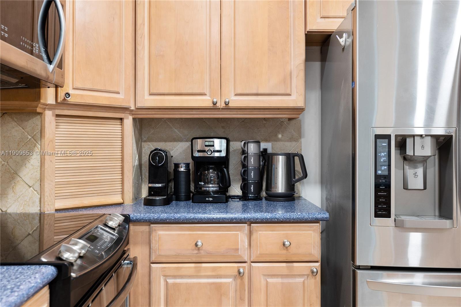 418 SE 3rd Ter #0, Dania Beach FL 33004