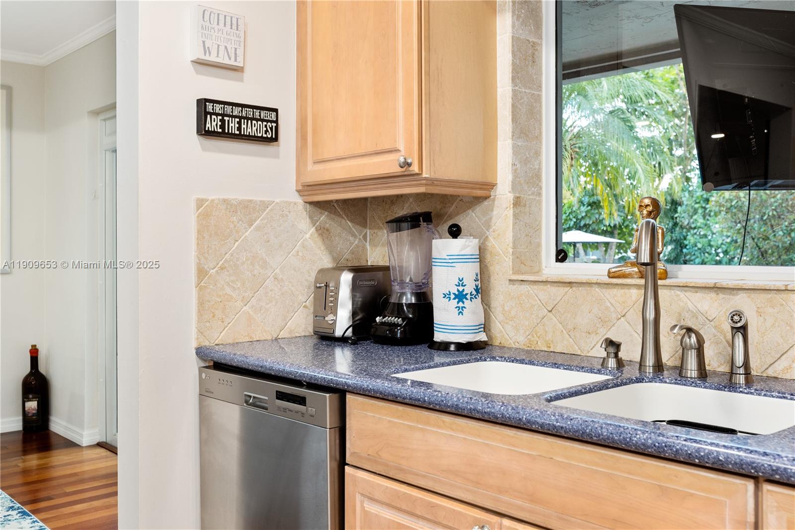 418 SE 3rd Ter #0, Dania Beach FL 33004