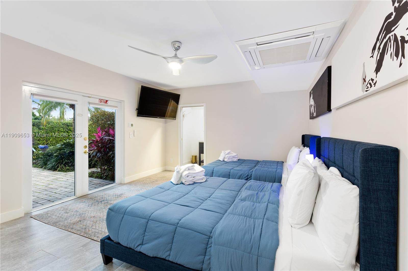 418 SE 3rd Ter #0, Dania Beach FL 33004