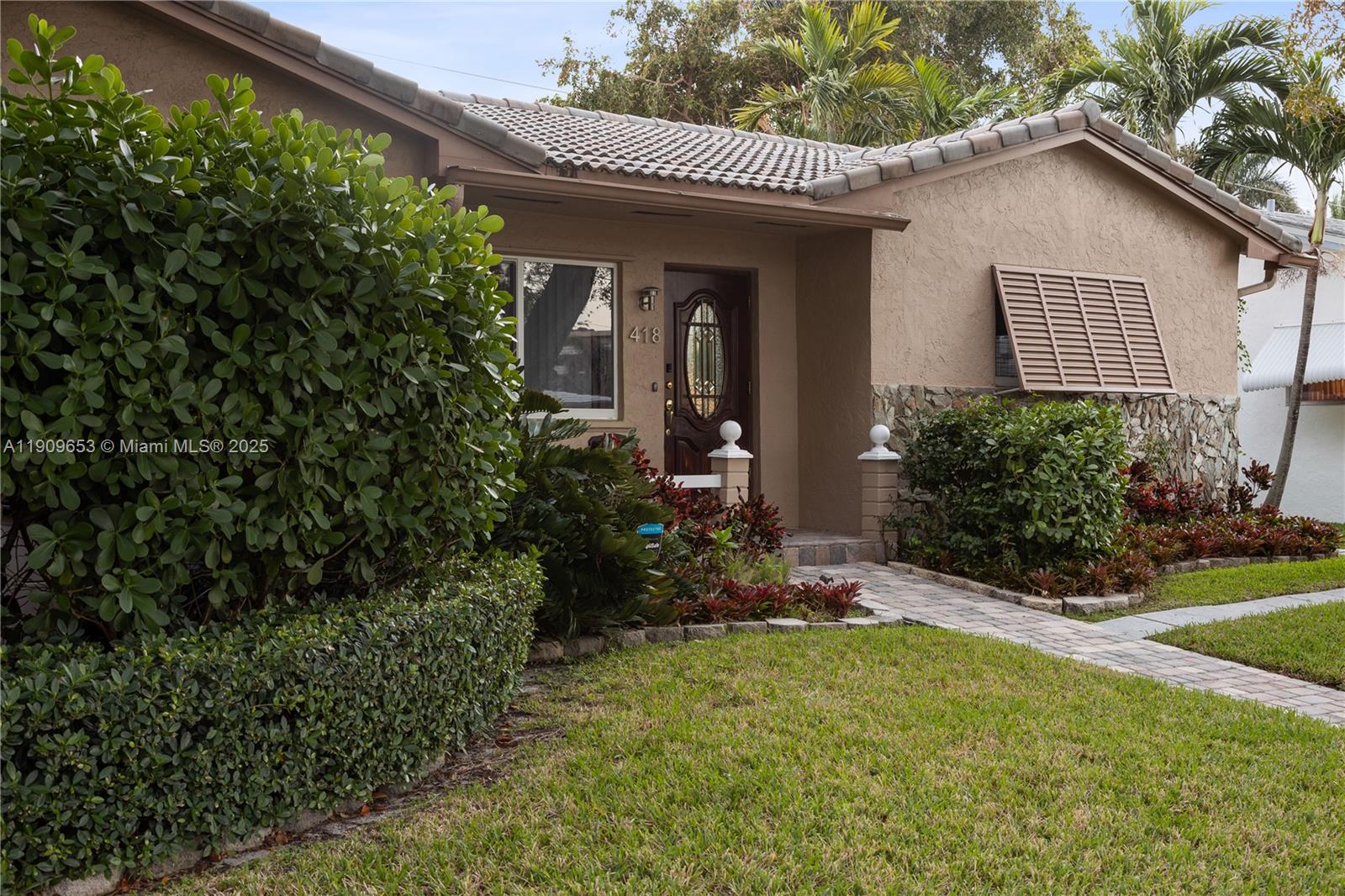 418 SE 3rd Ter #0, Dania Beach FL 33004