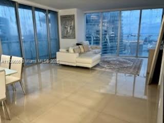 465 Brickell Ave #5402, Miami FL 33131