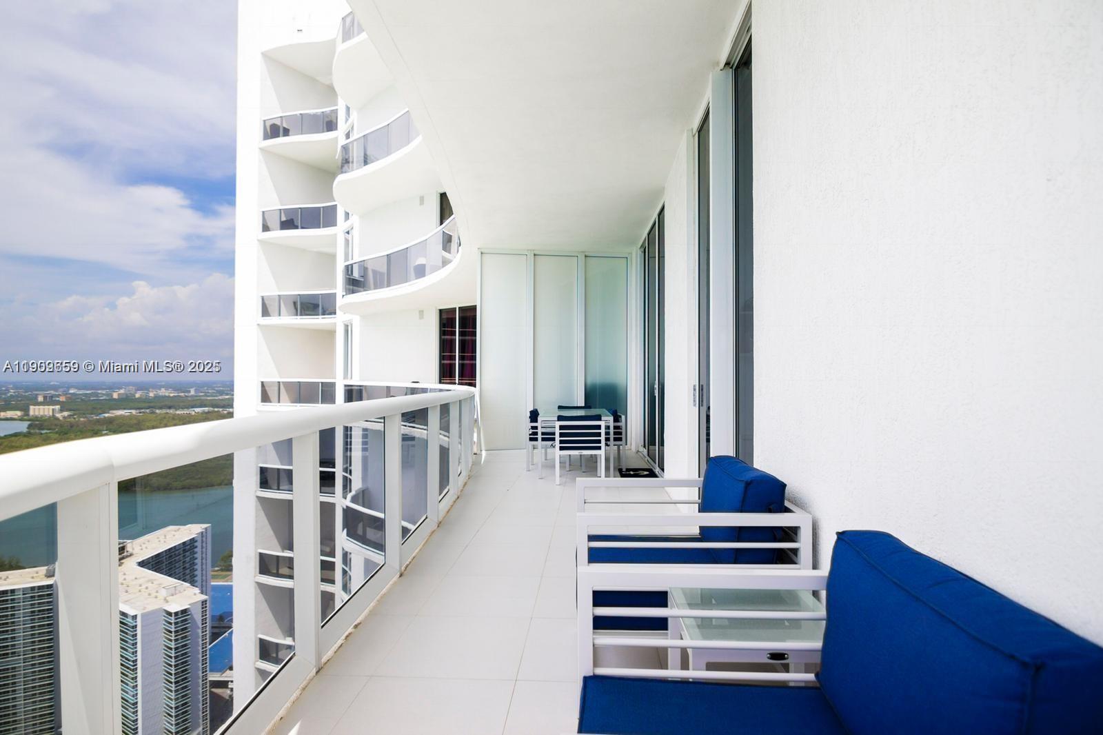 15901 Collins Ave #4002, Sunny Isles Beach FL 33160