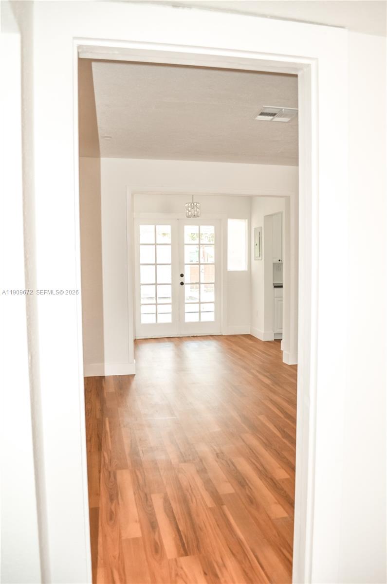 707 N J St, Lake Worth FL 33460