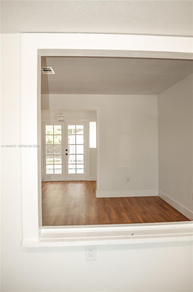 707 N J St, Lake Worth FL 33460