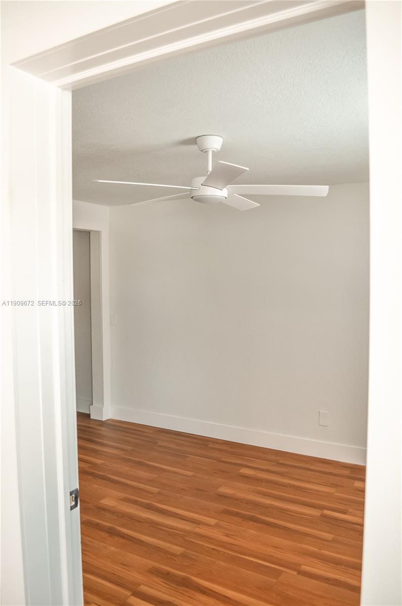 707 N J St, Lake Worth FL 33460