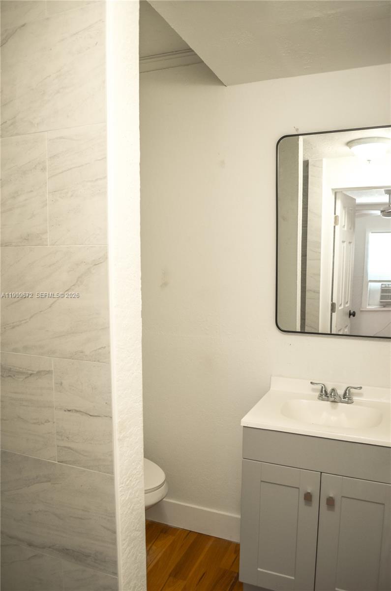 707 N J St, Lake Worth FL 33460
