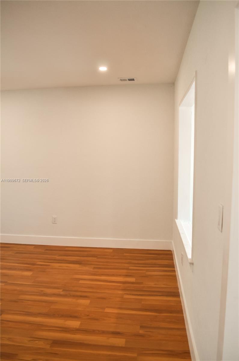 707 N J St, Lake Worth FL 33460