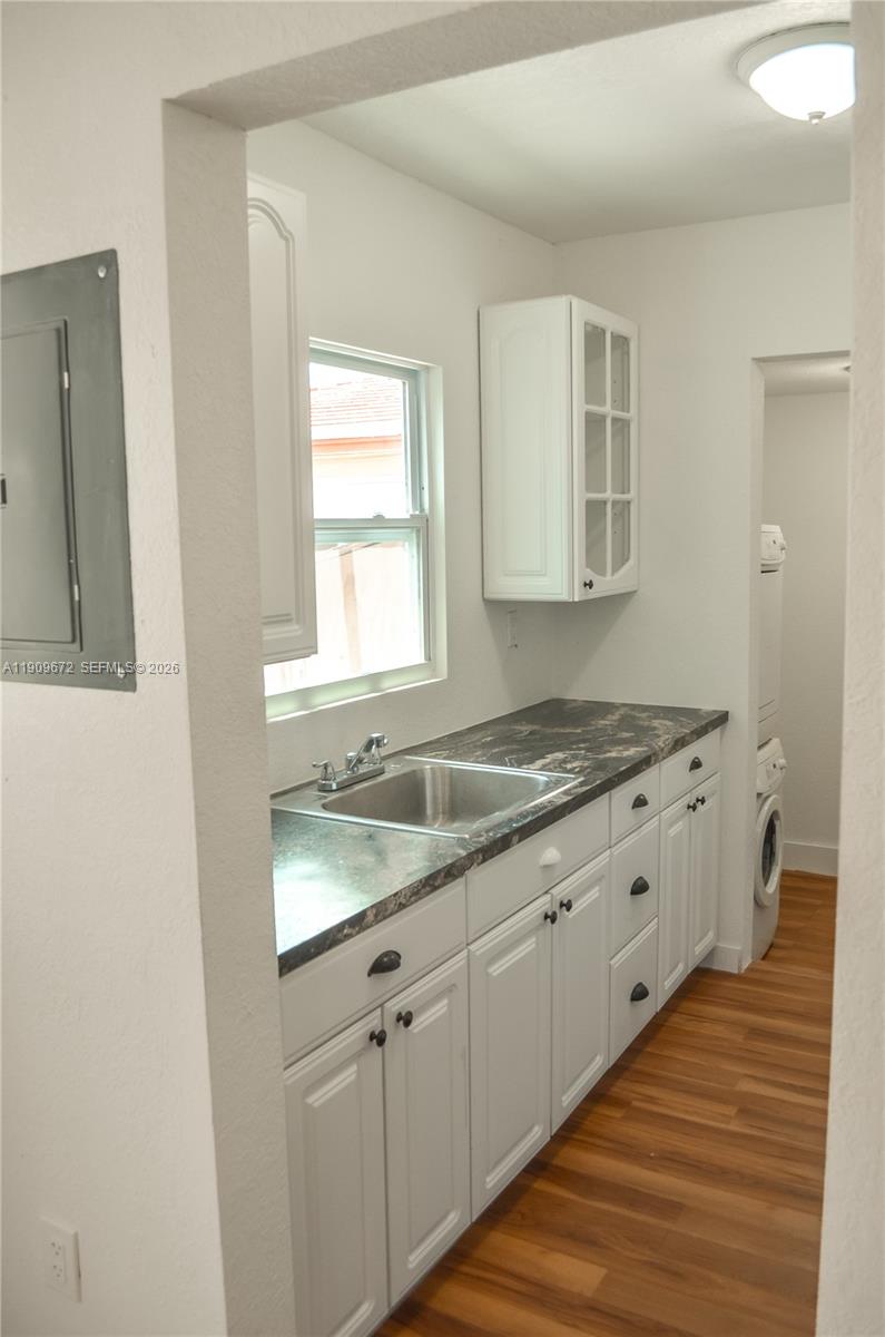 707 N J St, Lake Worth FL 33460
