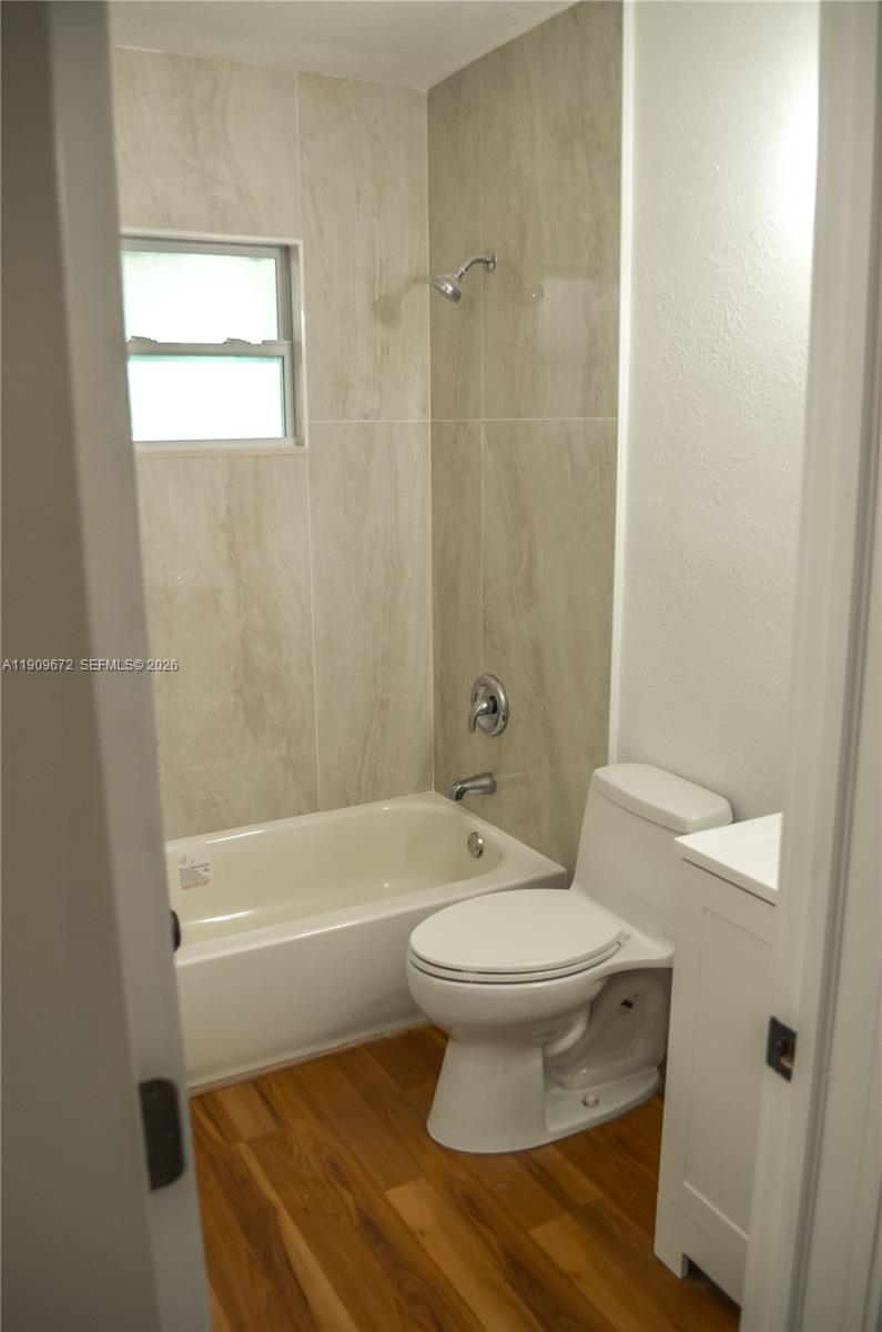 707 N J St, Lake Worth FL 33460
