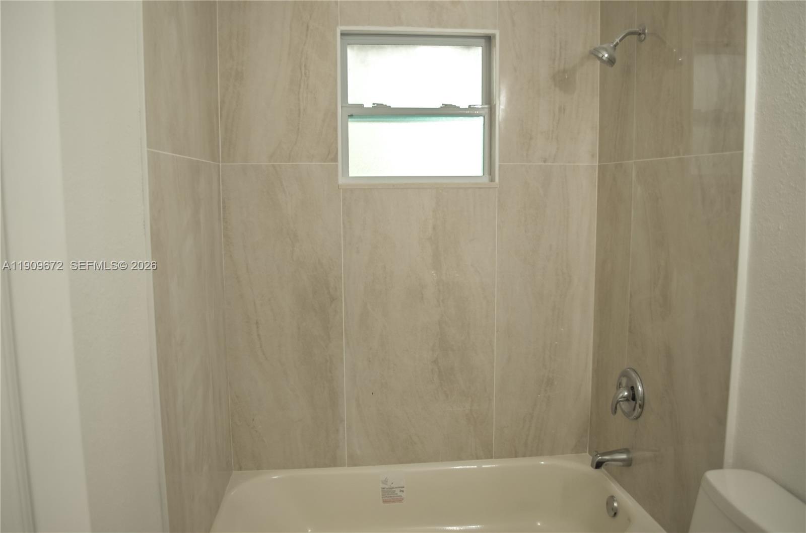 707 N J St, Lake Worth FL 33460