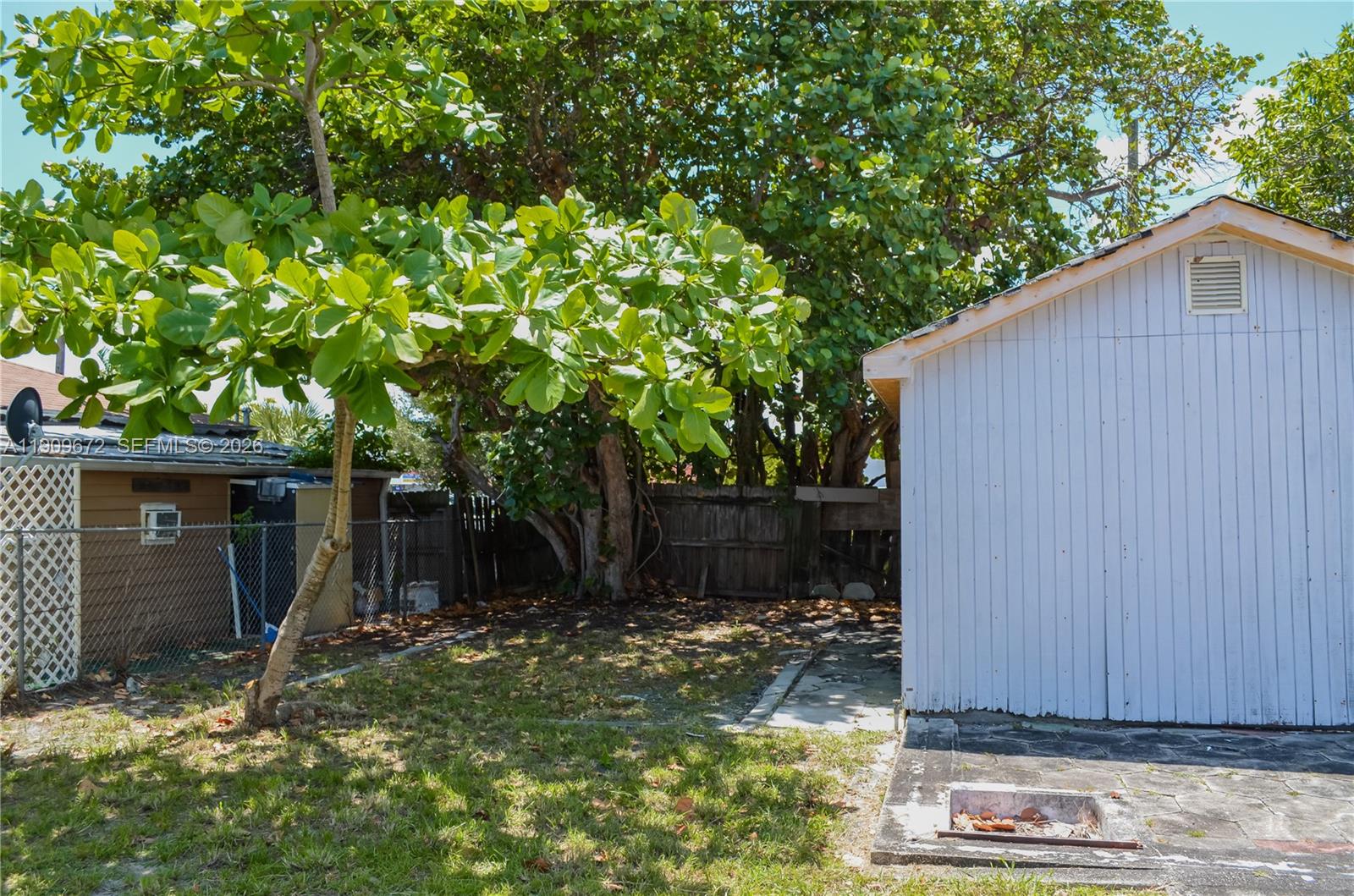 707 N J St, Lake Worth FL 33460