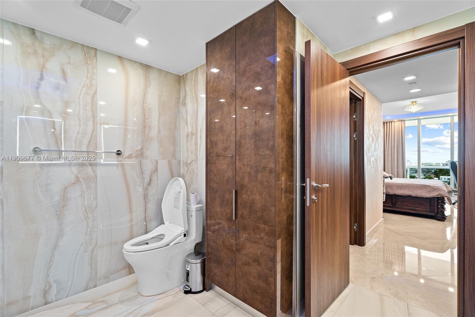 9559 Collins Ave #S8-F, Surfside FL 33154