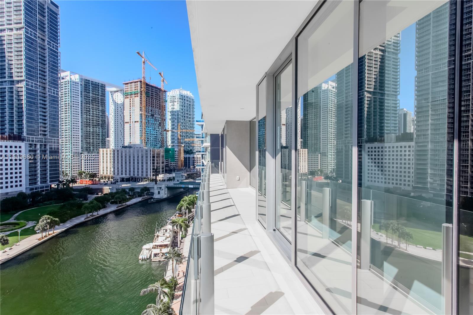 300 Biscayne Blvd Way #1003, Miami FL 33131