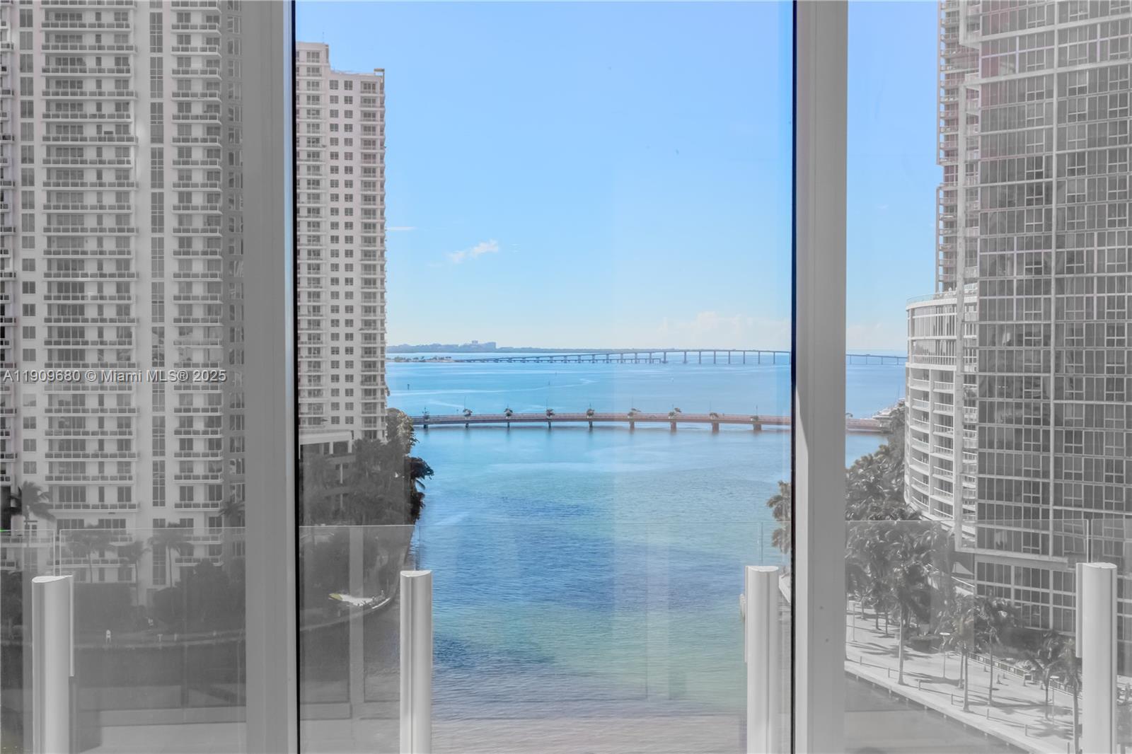 300 Biscayne Blvd Way #1003, Miami FL 33131
