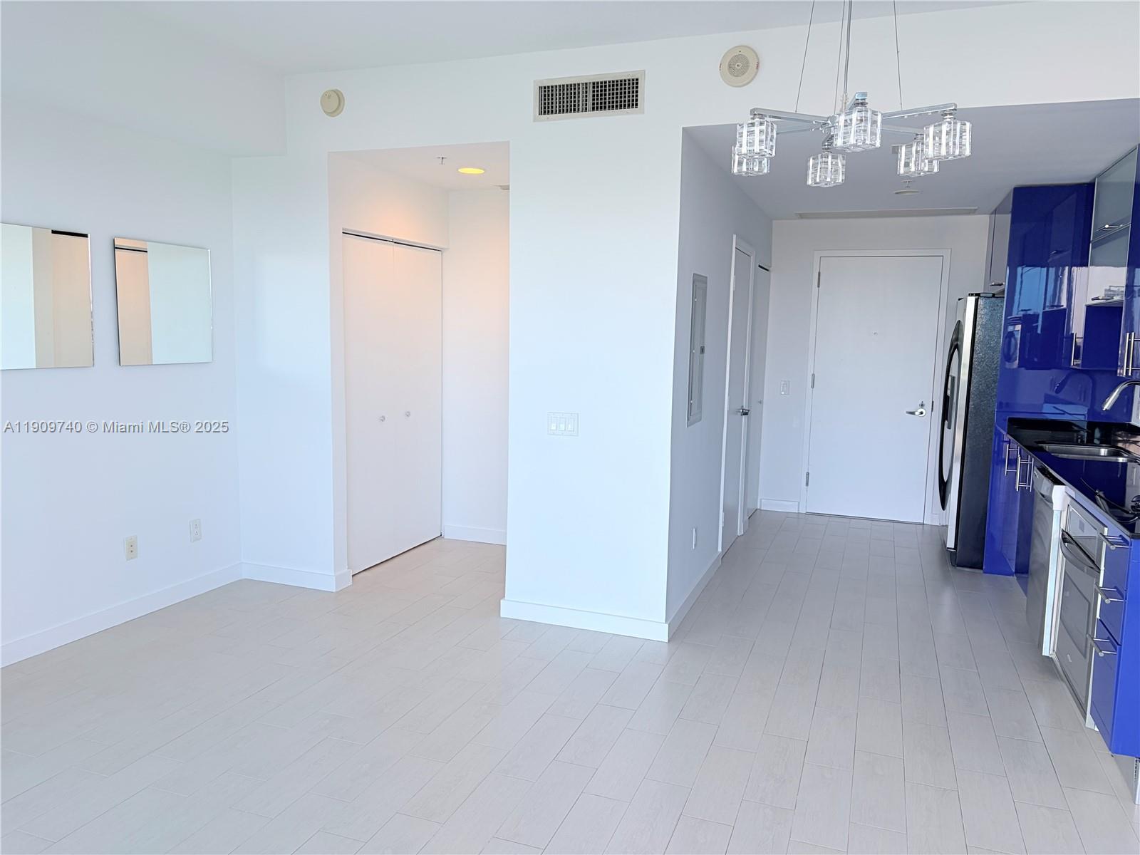 60 SW 13th St #1119, Miami FL 33130