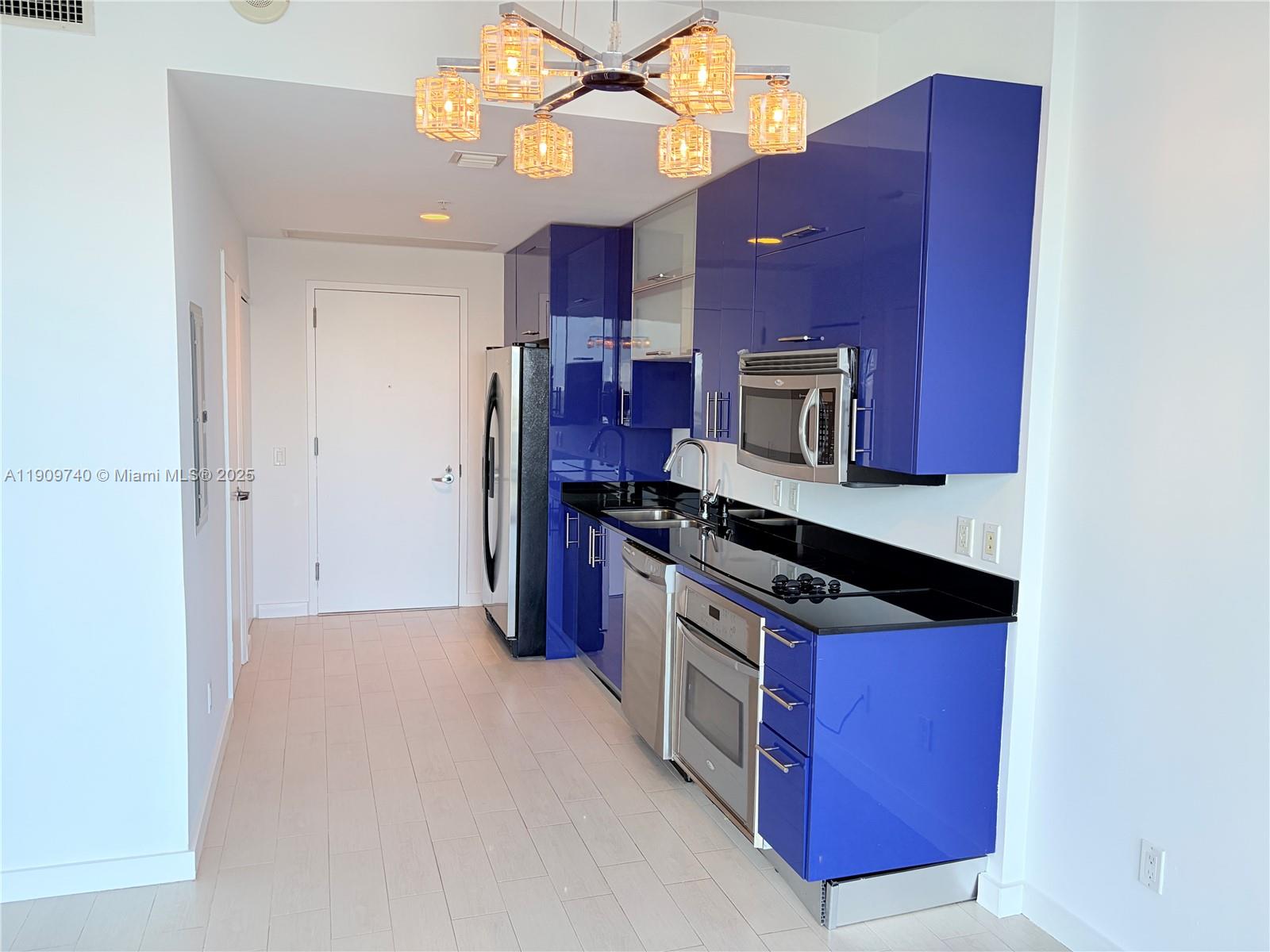 60 SW 13th St #1119, Miami FL 33130