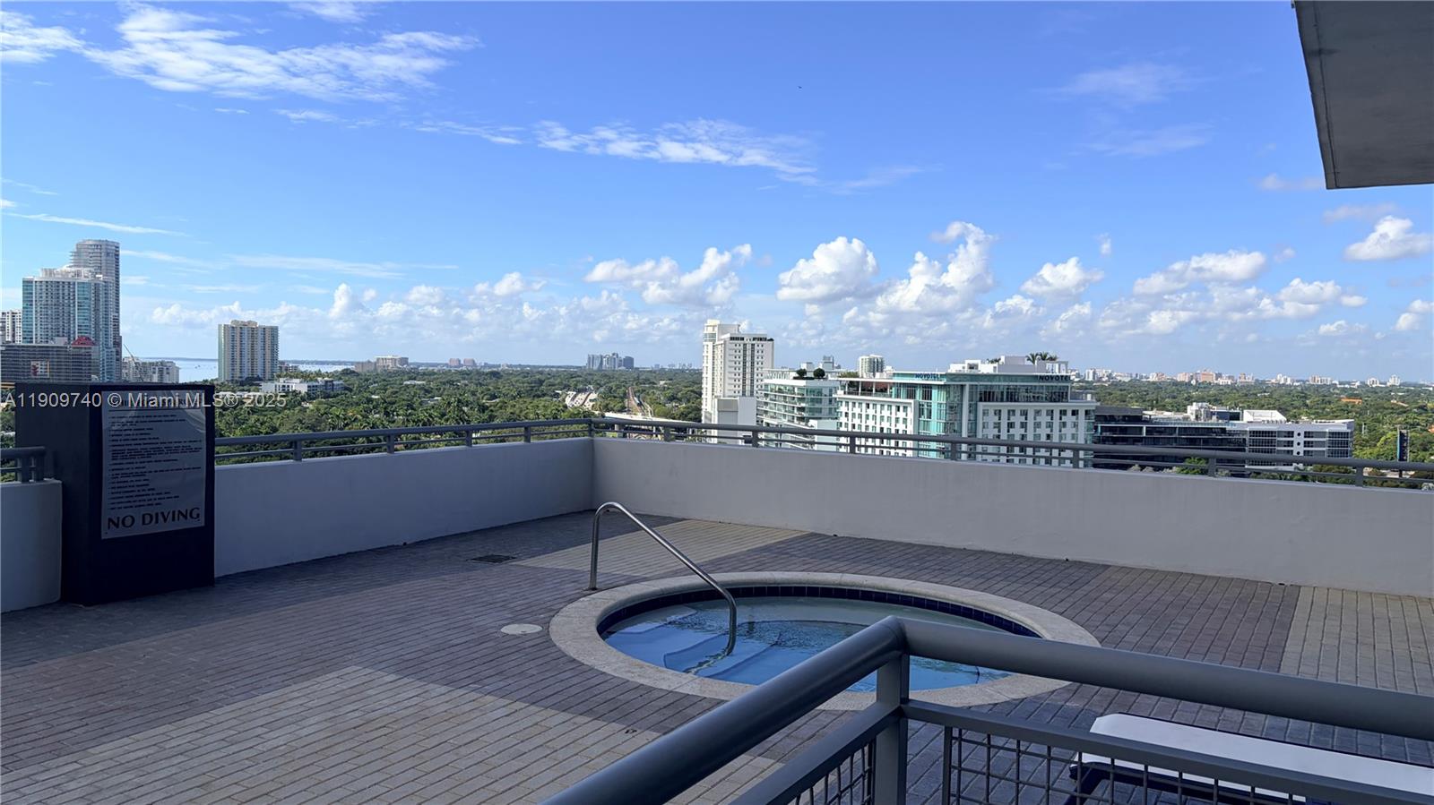 60 SW 13th St #1119, Miami FL 33130