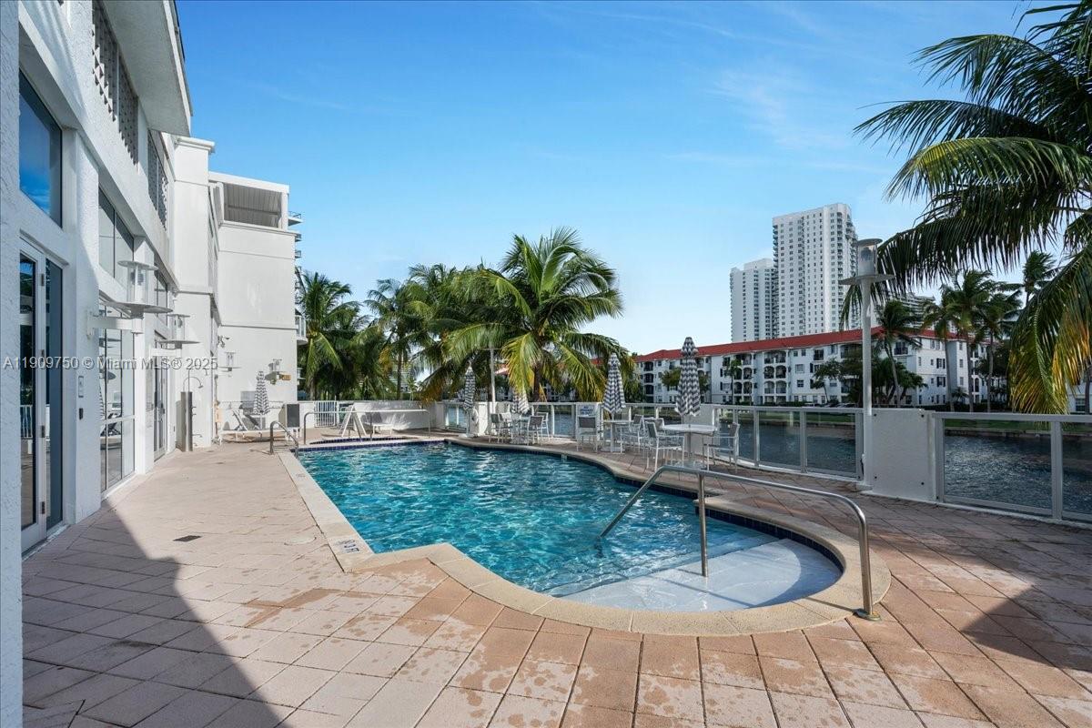 3030 NE 188 Street #604, Aventura FL 33180