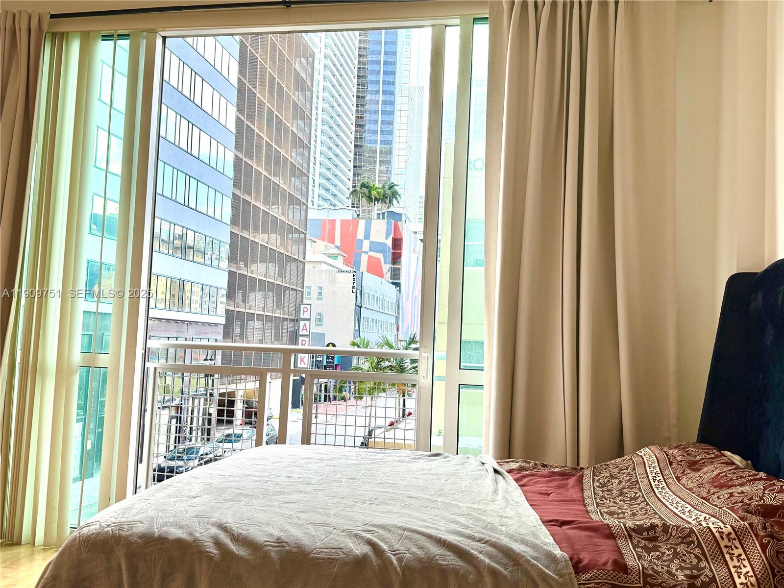 253 NE 2nd St #219, Miami FL 33132