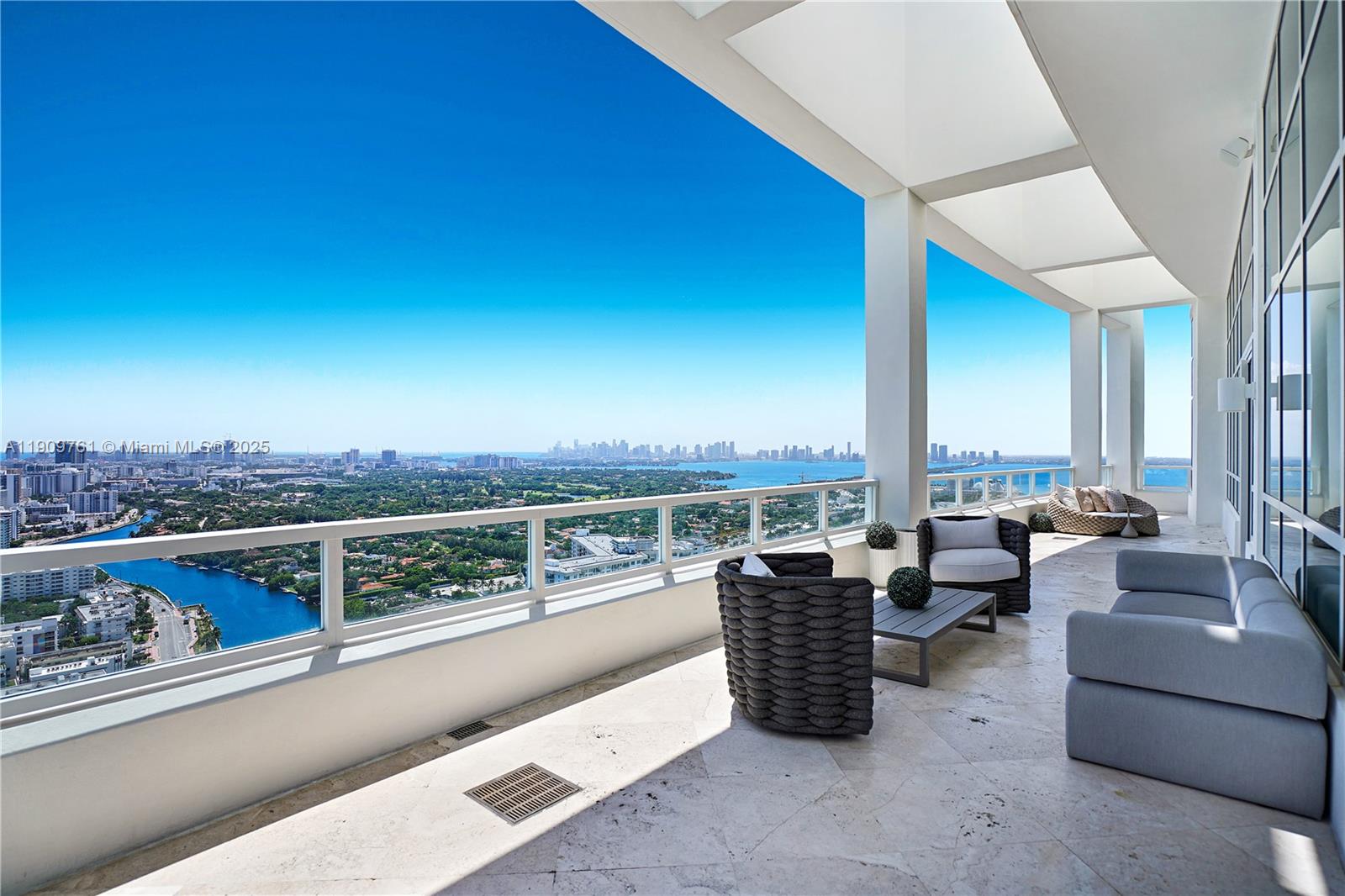 4401 Collins Ave #PH South, Miami Beach FL 33140