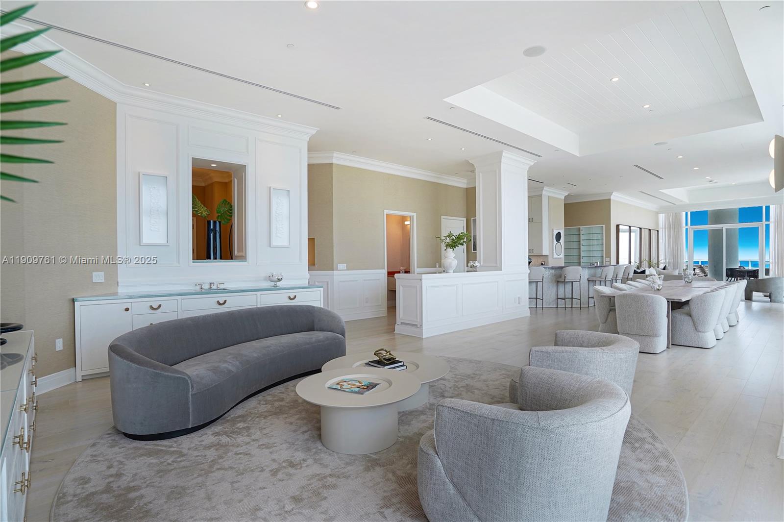 4401 Collins Ave #PH South, Miami Beach FL 33140