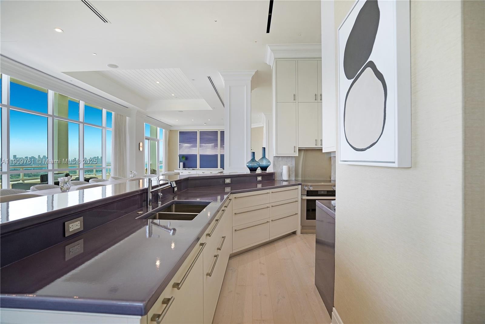 4401 Collins Ave #PH South, Miami Beach FL 33140