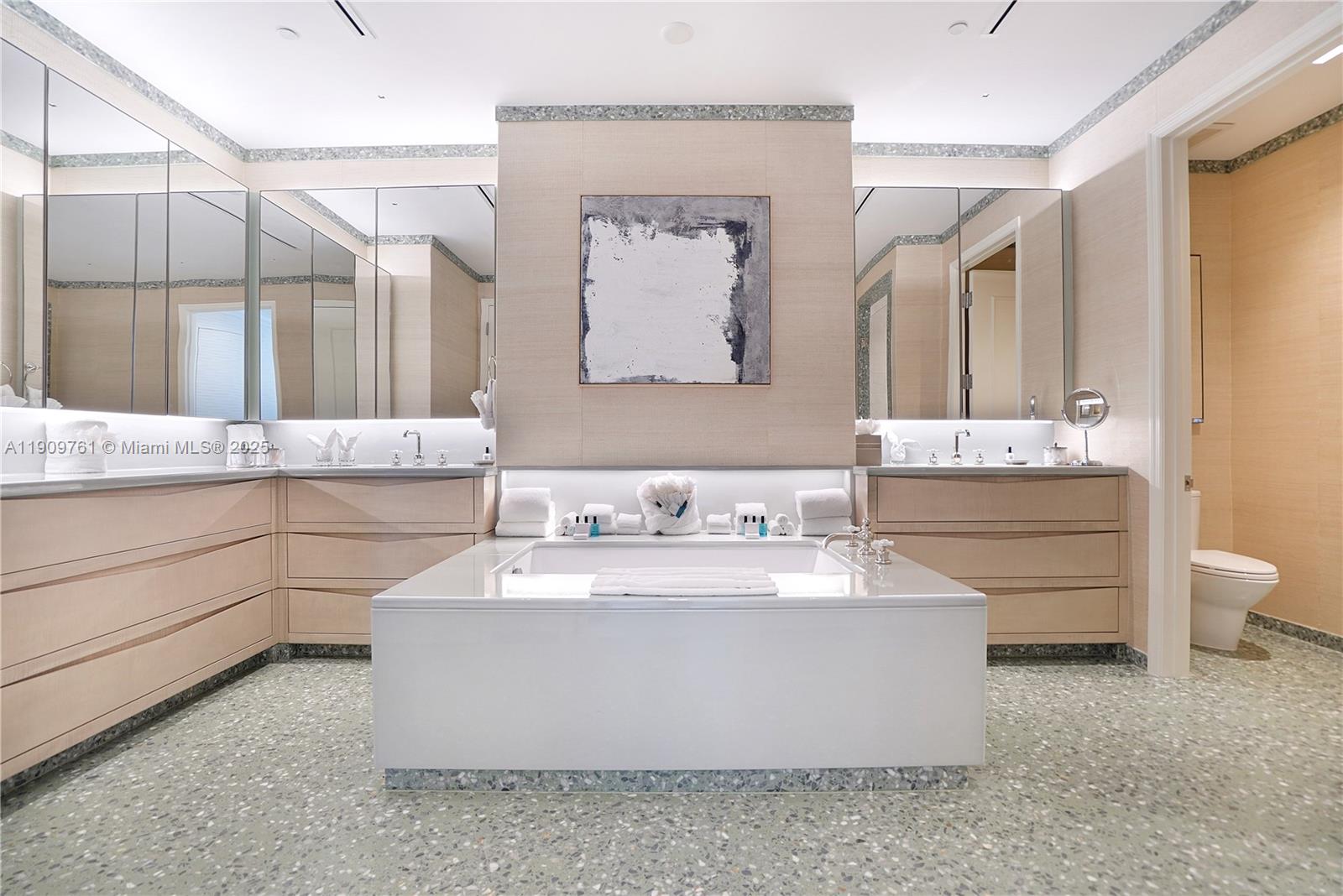 4401 Collins Ave #PH South, Miami Beach FL 33140
