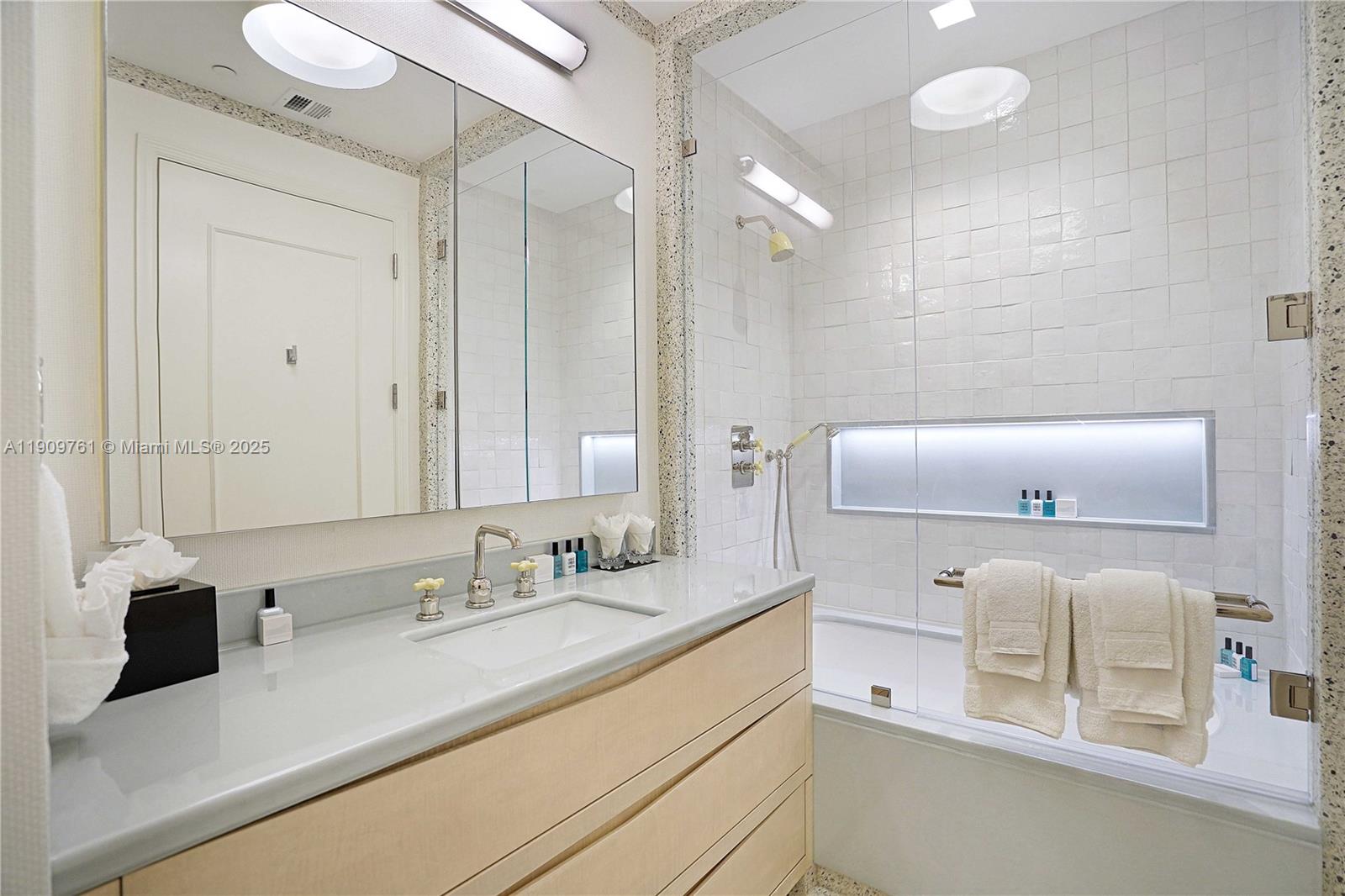 4401 Collins Ave #PH South, Miami Beach FL 33140